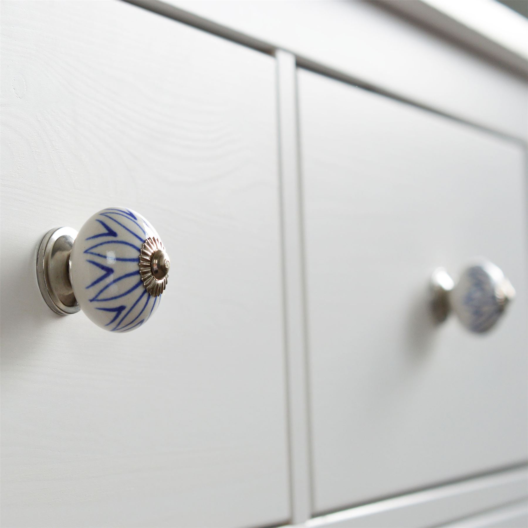 Floral Design Ceramic Door Knob Cabinet Drawer Handle Set x12 Black// White