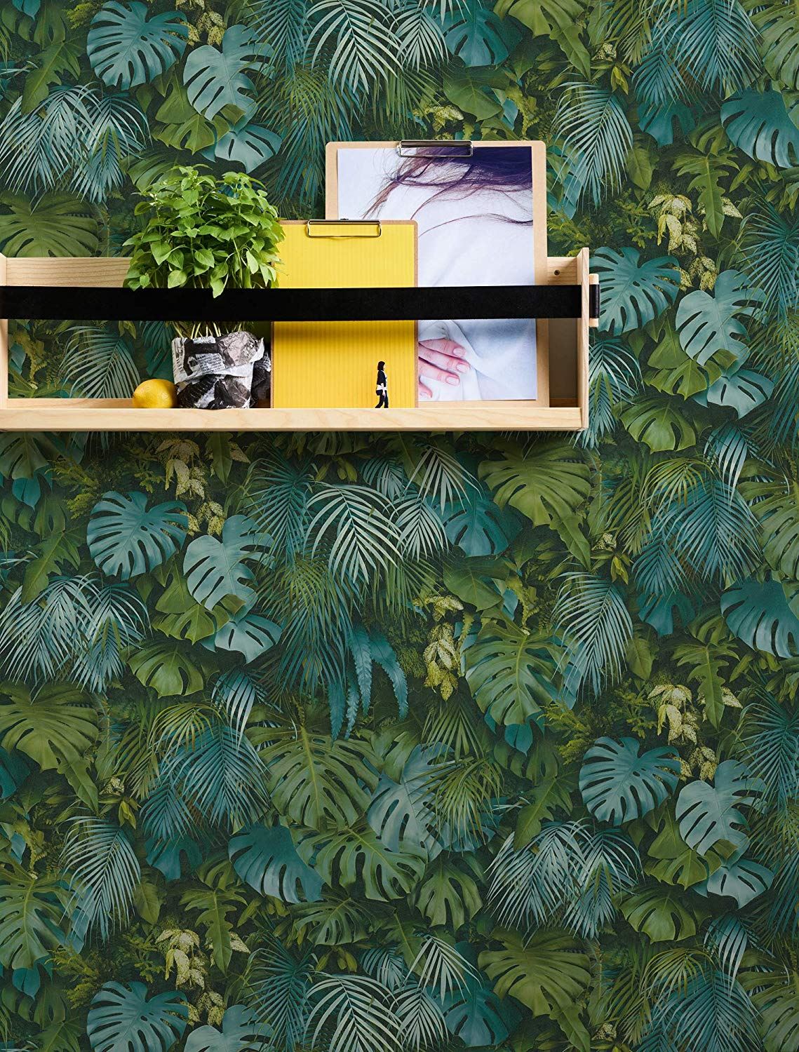 Modern Bold 3D Tropical Palm Leaf Wallpaper Green AS Creation 36201-1