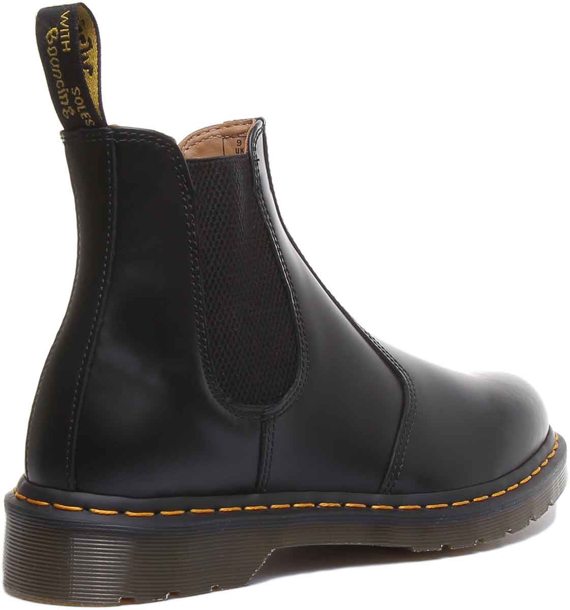【Dr.Martens】Stitch Chelsea Boots 2976 Yellow Stitch Smooth Leather Chelsea Boots in Burgundy | Dr