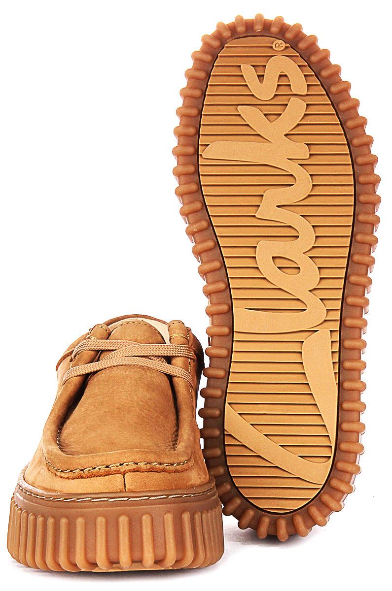 Clarks Womens Torhill Bee Ribbed Outsole Soft Lace Sneakers Tan US