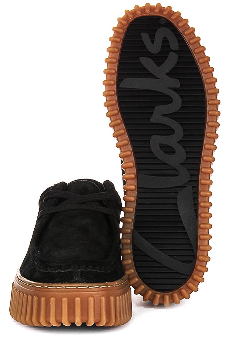Clarks Womens Torhill Bee Ribbed Outsole Soft Lace Sneakers Black