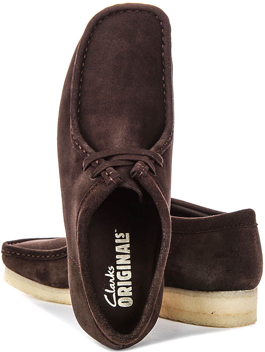 Clarks Originals Wallabee Chukka Laced Mens Casual Shoes in Brown