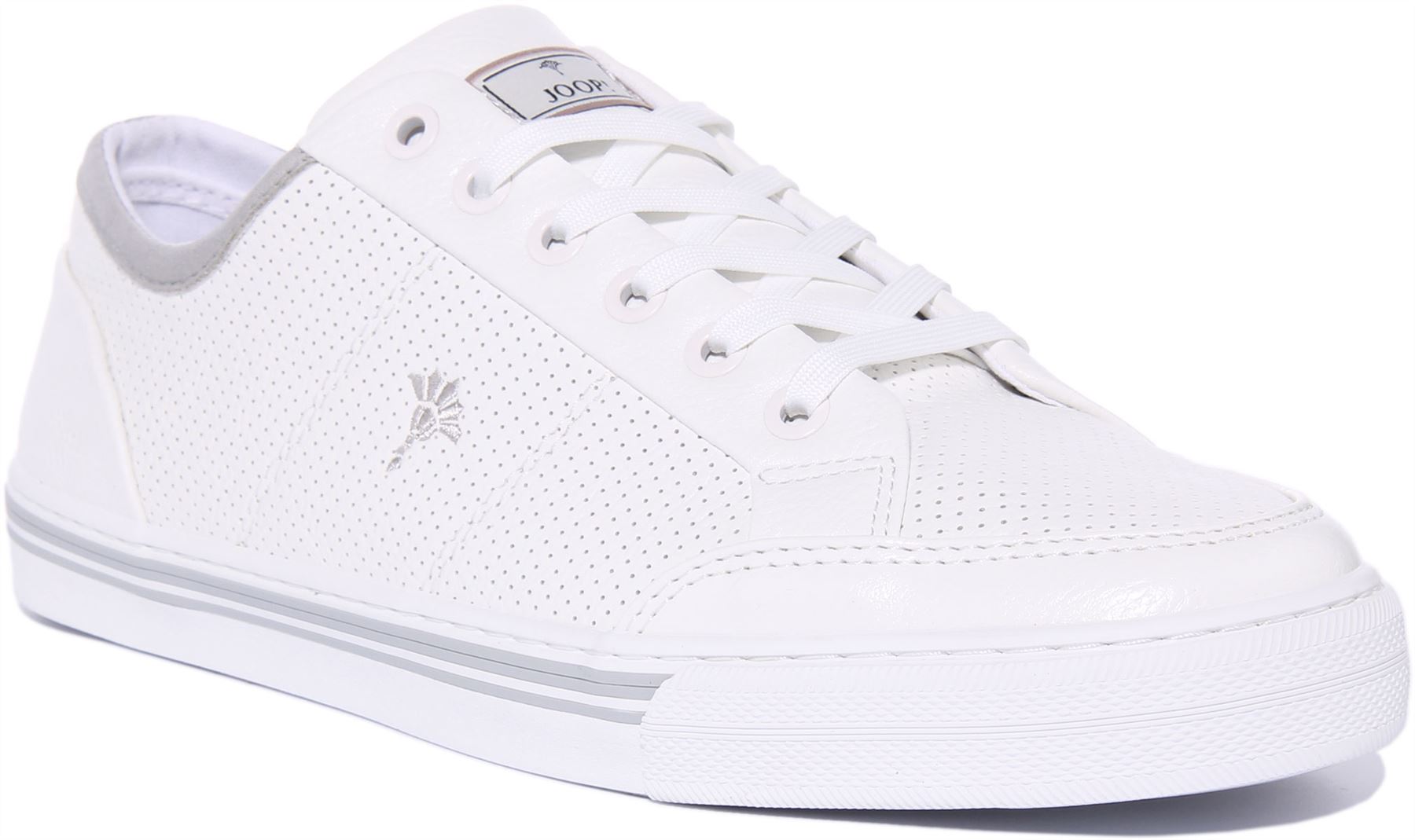 Юп Вегас, Где Она работает, становится свободным человеком В Хеллграу, Великобритания, С 7 по 12