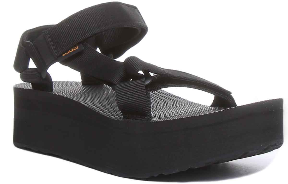 black teva flatform