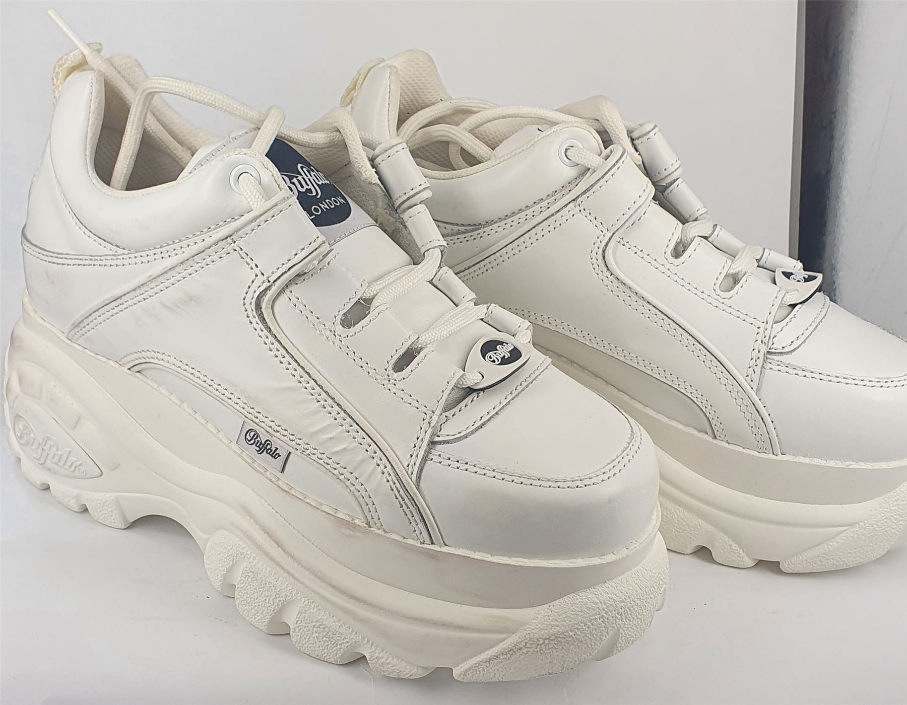 Buffalo 1339-14 Chunky Sole EX DISPLAY Womens Sneaker In White