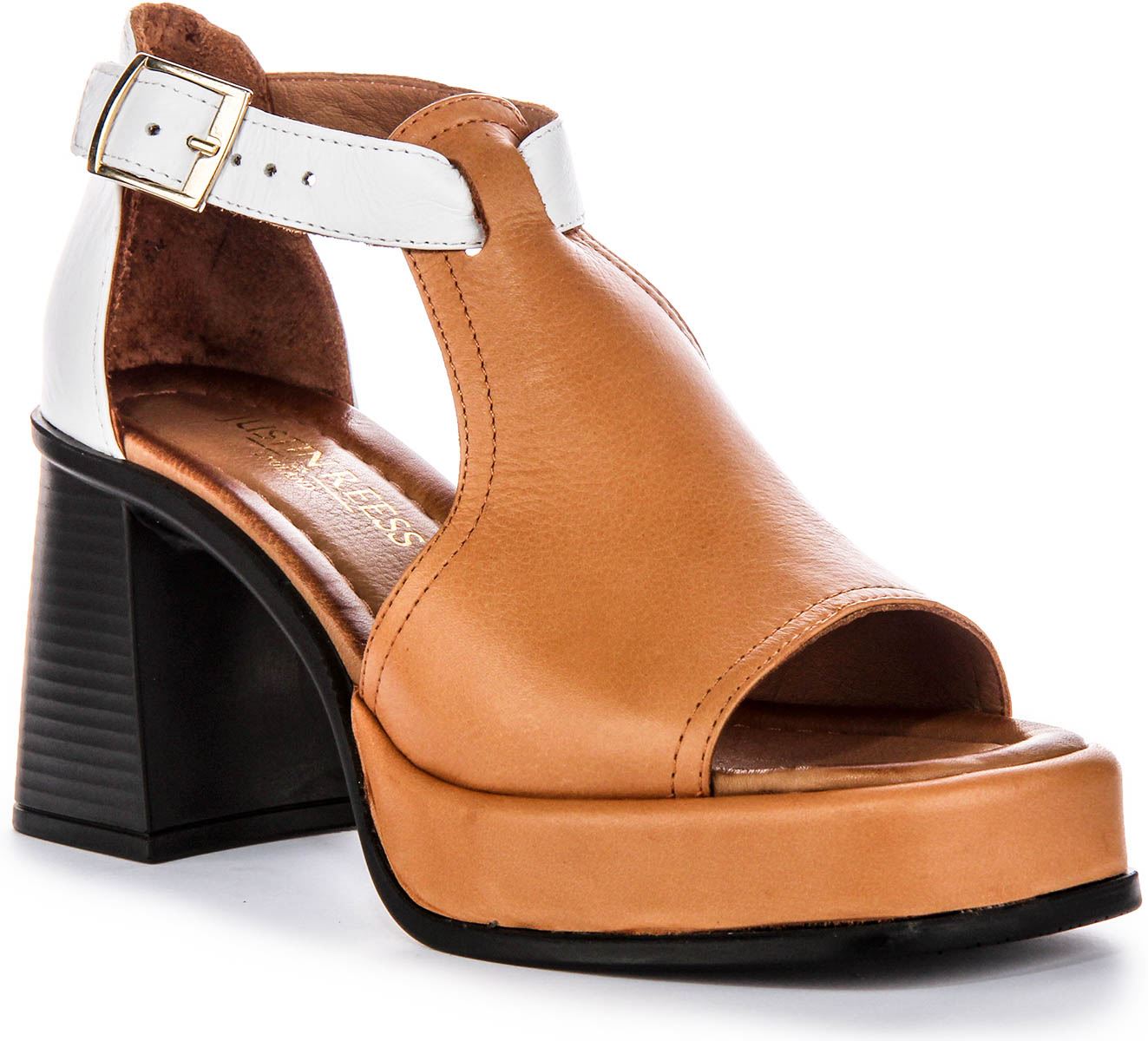 Джастин Рисс Дамен Анг -Кнохельримен из Партии противников Браунем Ледер Гроссе Великобритания 3 - 8 18690₽