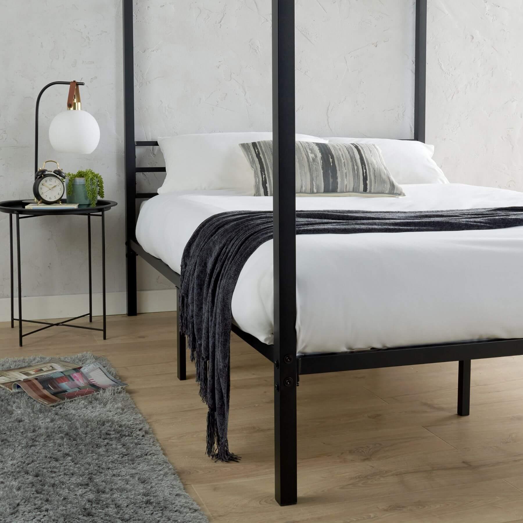 Doppel-/King Size Metallhimmelbett Himmelbett schwarzer Rahmen Zuhause Schlafzimmer Möbel - Bild 14 von 16