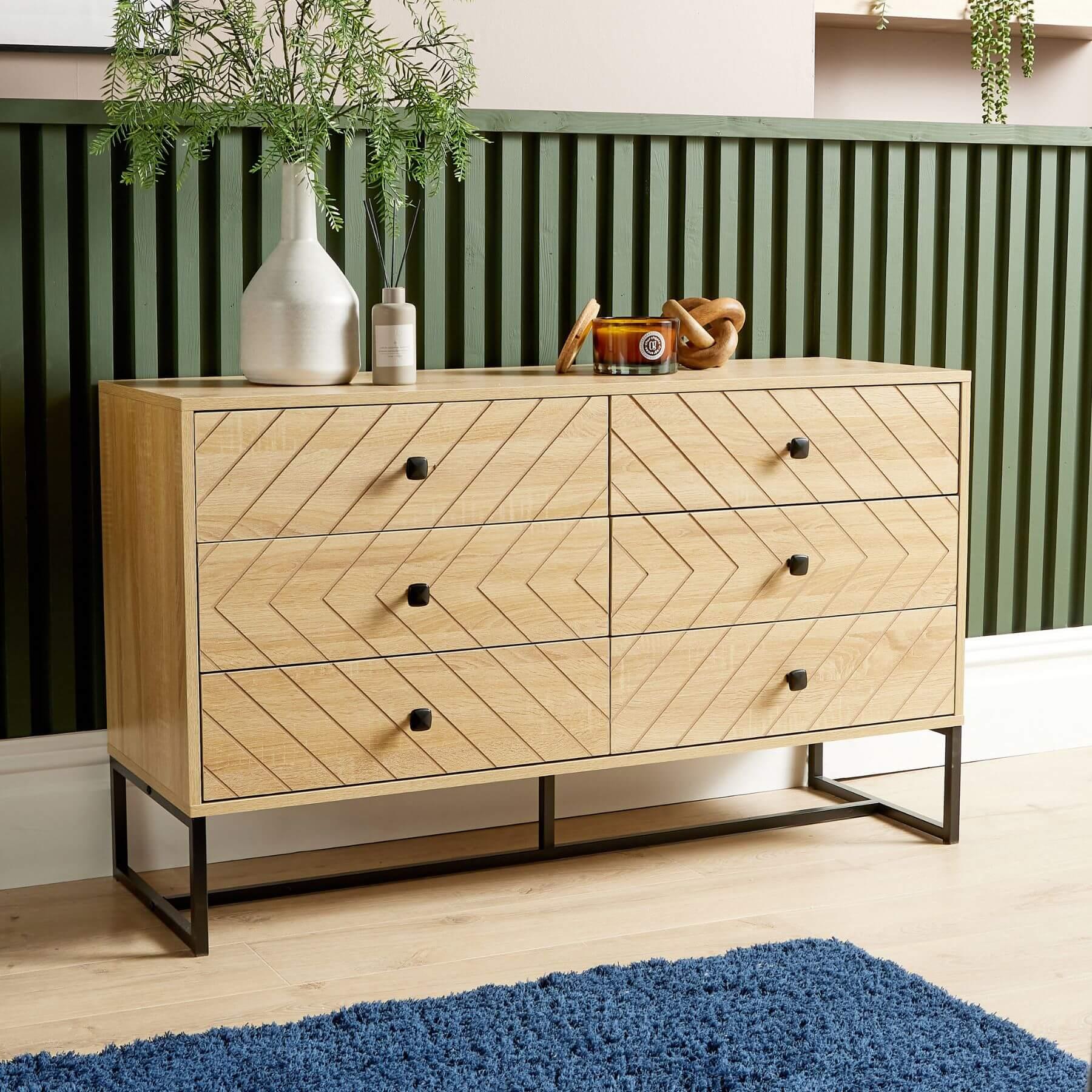 Chest 5/6 Drawers Aztec Design Oak Effect Metal Legs Bedroom Storage Furniture - Picture 10 of 17