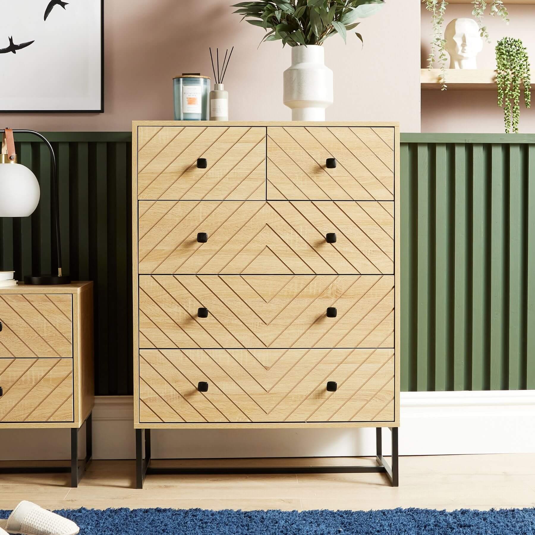 Chest 5/6 Drawers Aztec Design Oak Effect Metal Legs Bedroom Storage Furniture - Picture 4 of 17