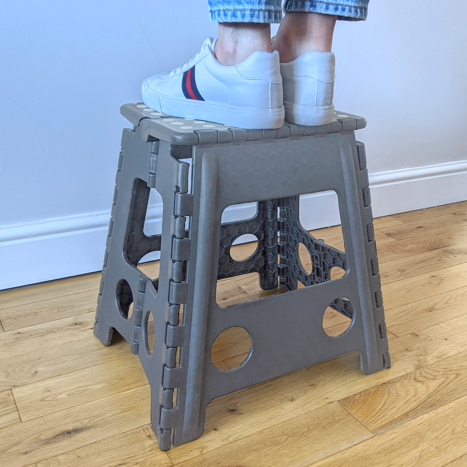 LARGE FOLDING STEPS KITCHEN STOOL STEP PORTABLE FOLDABLE FOLD SEAT WITH HANDLE - Picture 6 of 13
