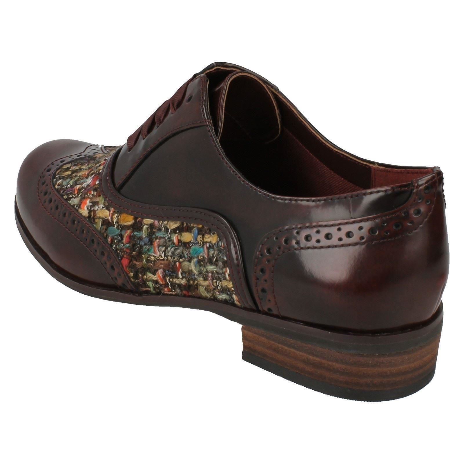 clarks ladies brogues