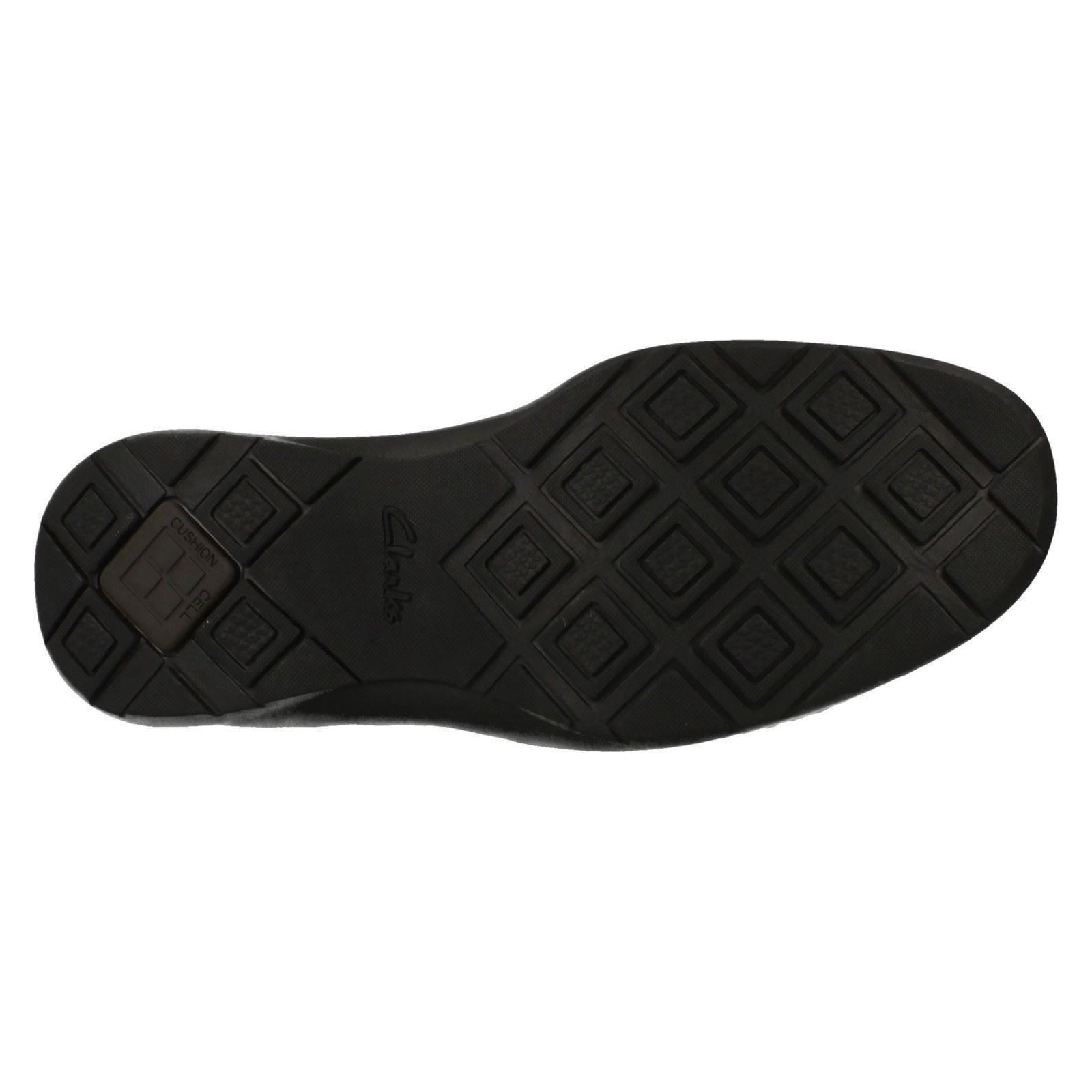 Para Hombre Clarks Casuales Zapatos Casuales Clarks Estilo-Línea día a3cfe9 Para Hombre Clarks Casuales Zapatos Casuales Clarks Estilo-Línea día a3cfe9