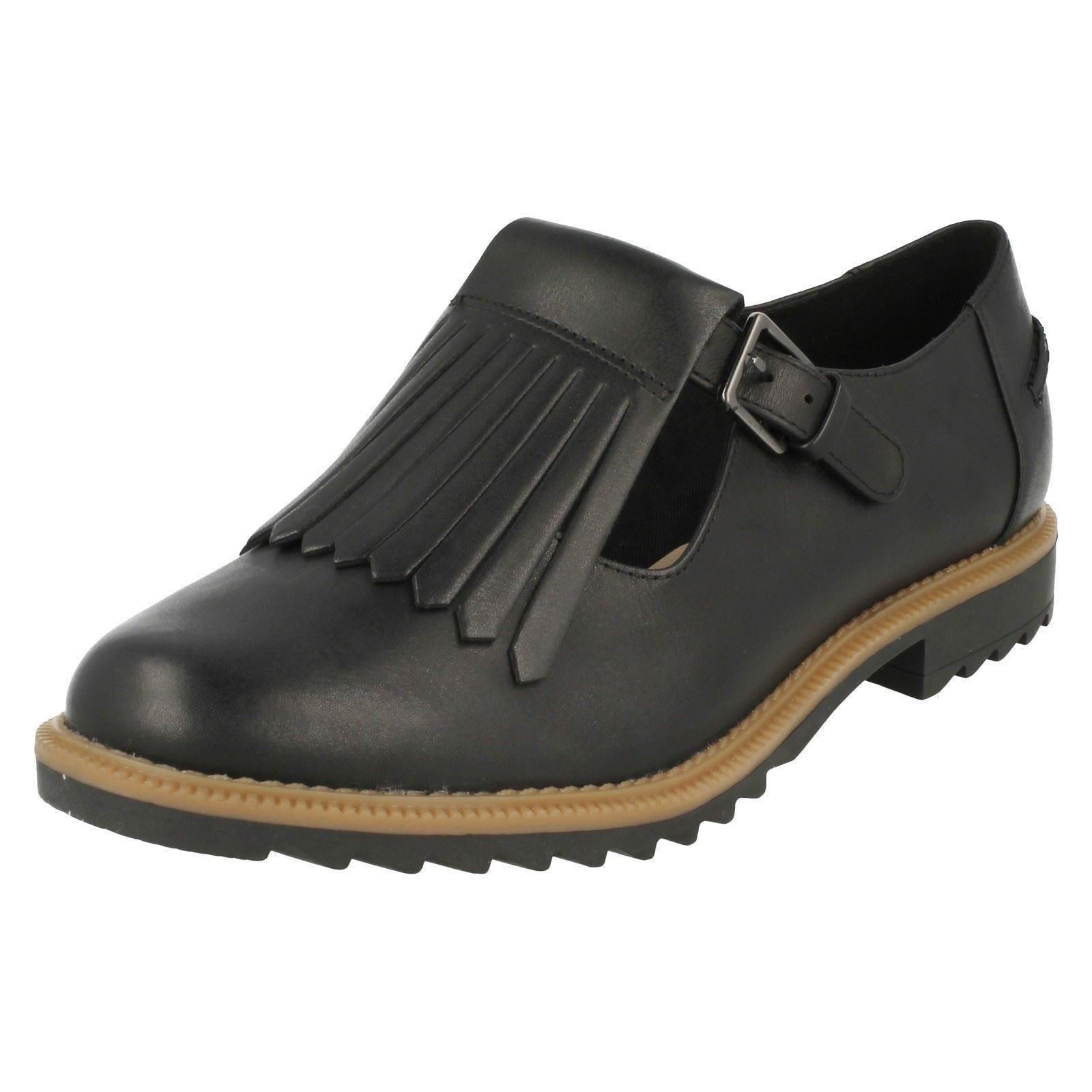 Onorevoli Scarpe Clarks fibbia con chiusura a frangia Piatta Scarpe Onorevoli lo stile-Griffin AMI e51a6d Onorevoli Scarpe Clarks fibbia con chiusura a frangia Piatta Scarpe Onorevoli lo stile-Griffin AMI e51a6d