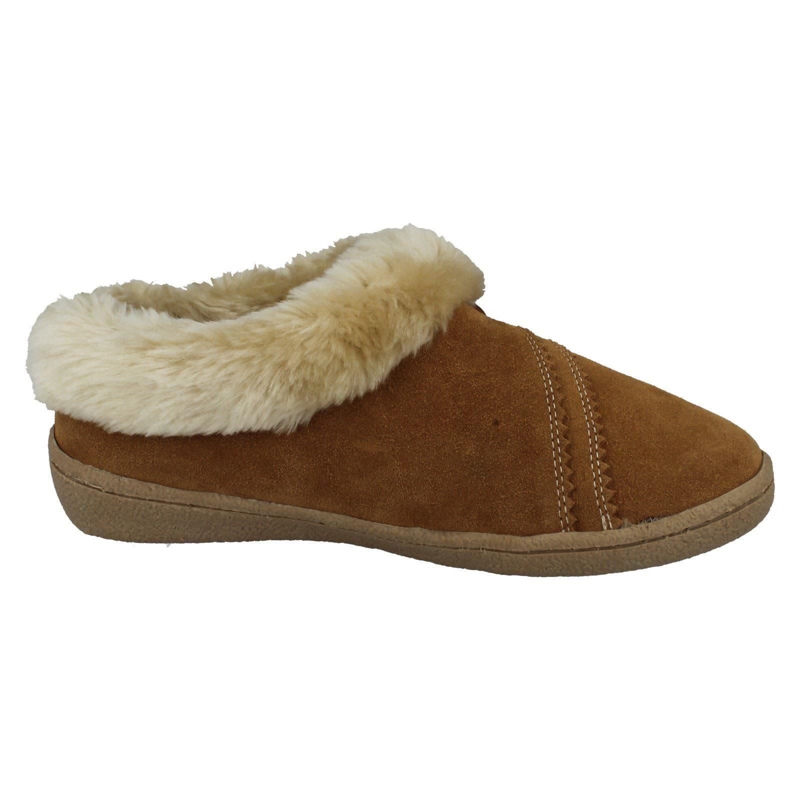 Ladies Clarks Slippers Eskimo Snow - Picture 4 of 10