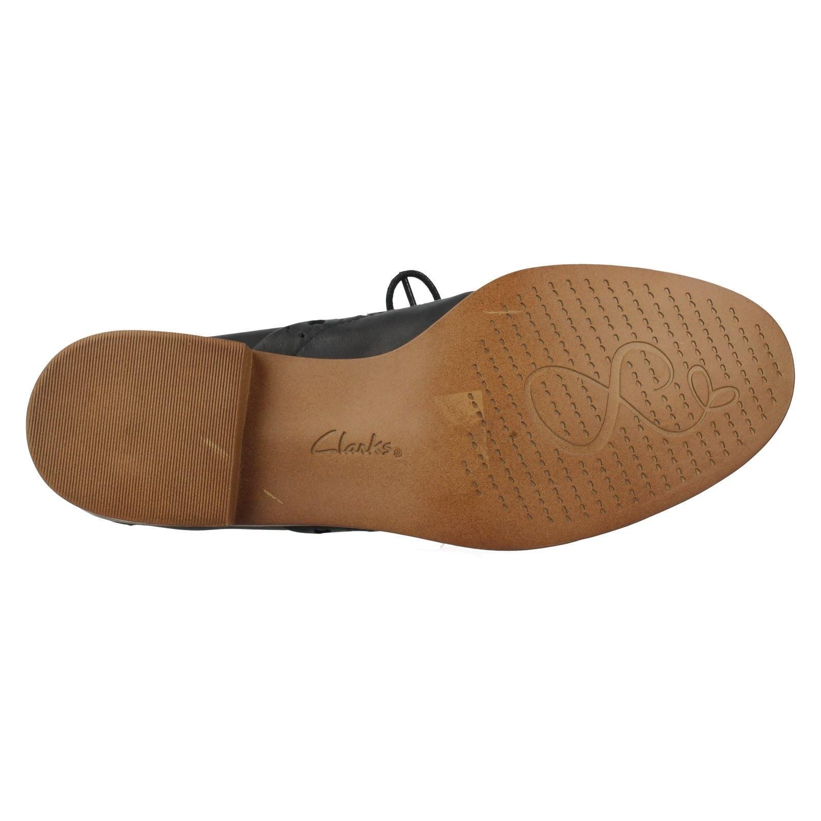 Onorevoli Taylor Clarks Scarpe etichetta Taylor Onorevoli cieli a59c09 Onorevoli Taylor Clarks Scarpe etichetta Taylor Onorevoli cieli a59c09