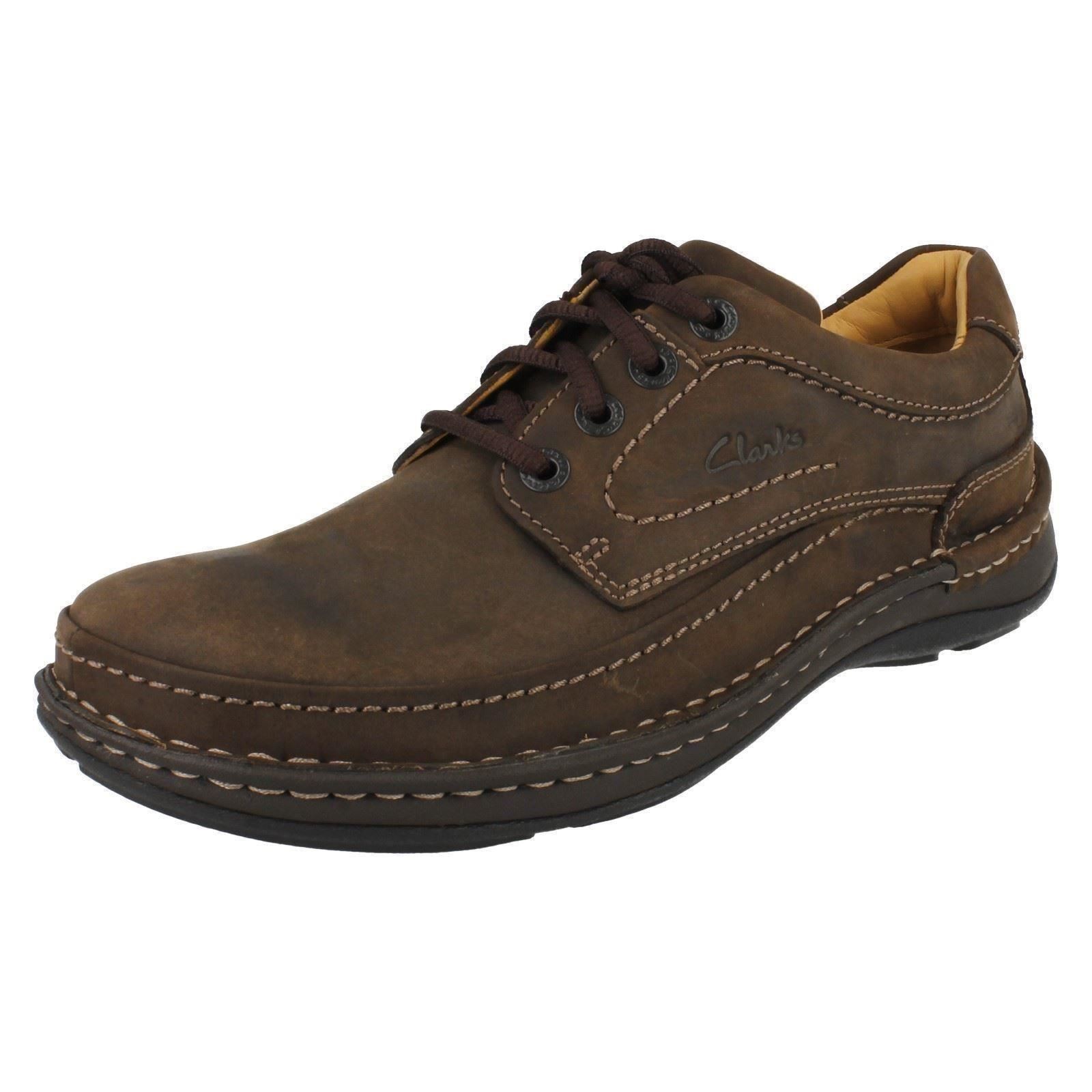Men's Clarks Shoes Style Nature Three - Picture 2 of 11