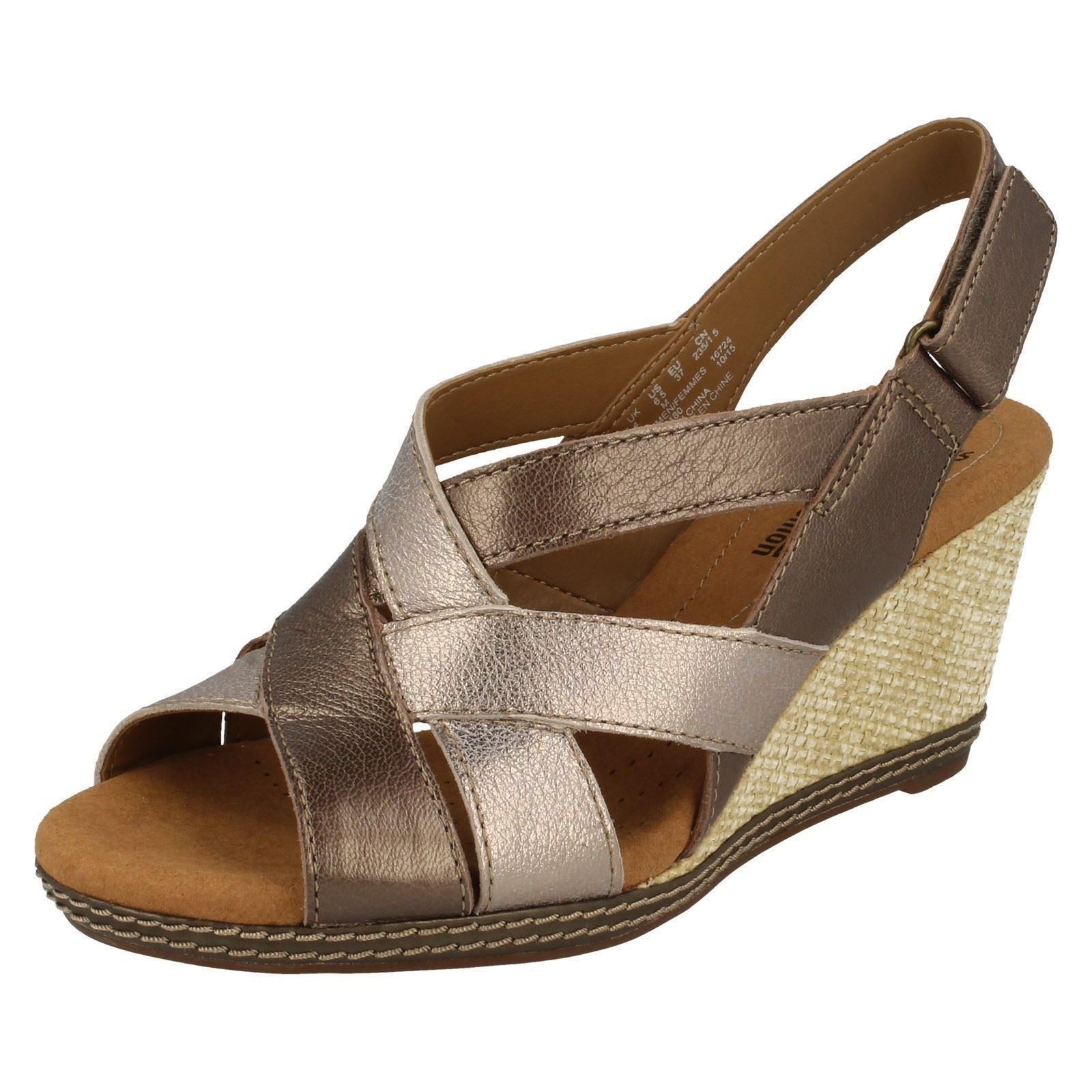Onorevoli Clarks stretto stretto Clarks Sandali HELIO CORALLO c3589e Onorevoli Clarks stretto stretto Clarks Sandali HELIO CORALLO c3589e