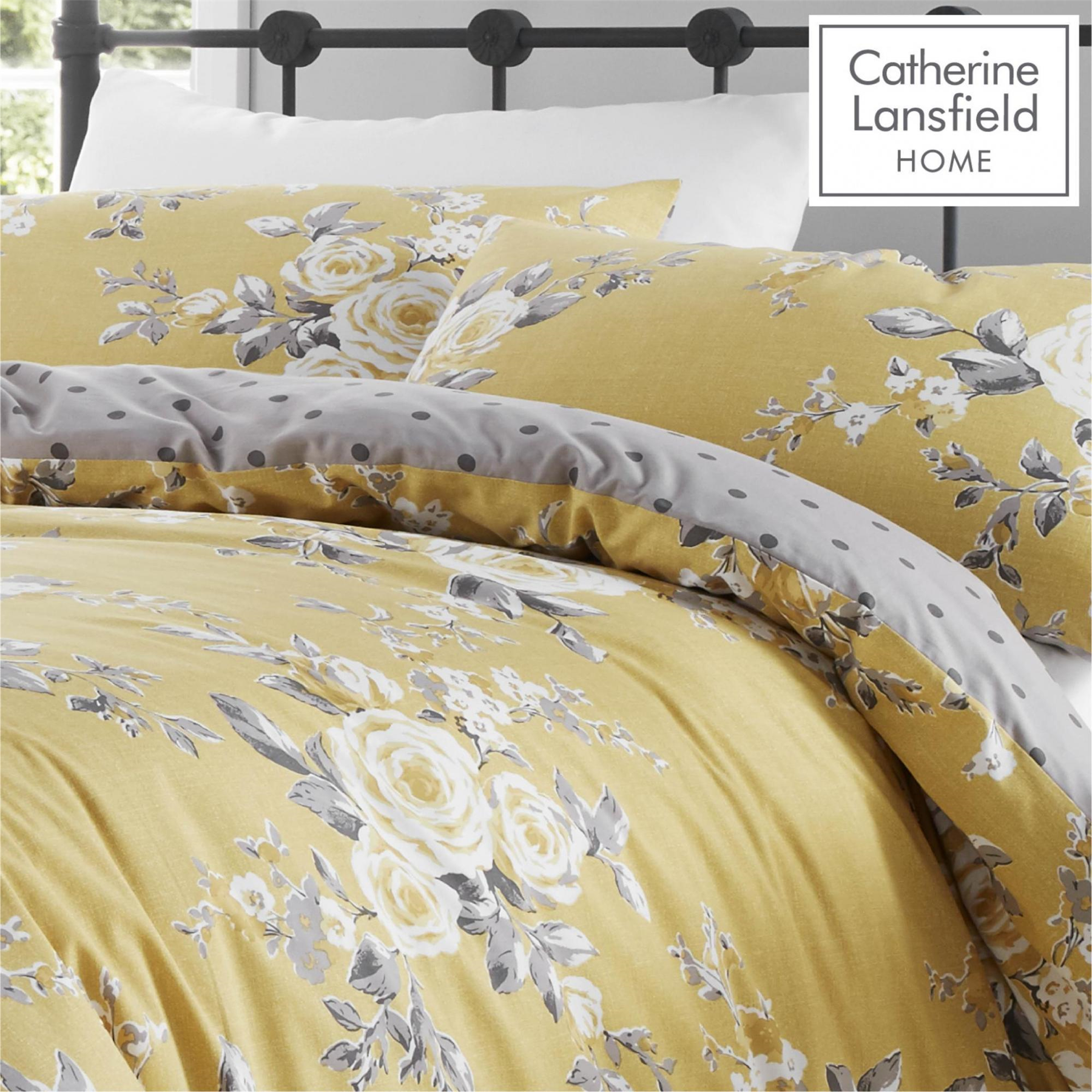 Catherine Lansfield Canterbury Ochre Duvet Cover Bedding Set Wallpaper