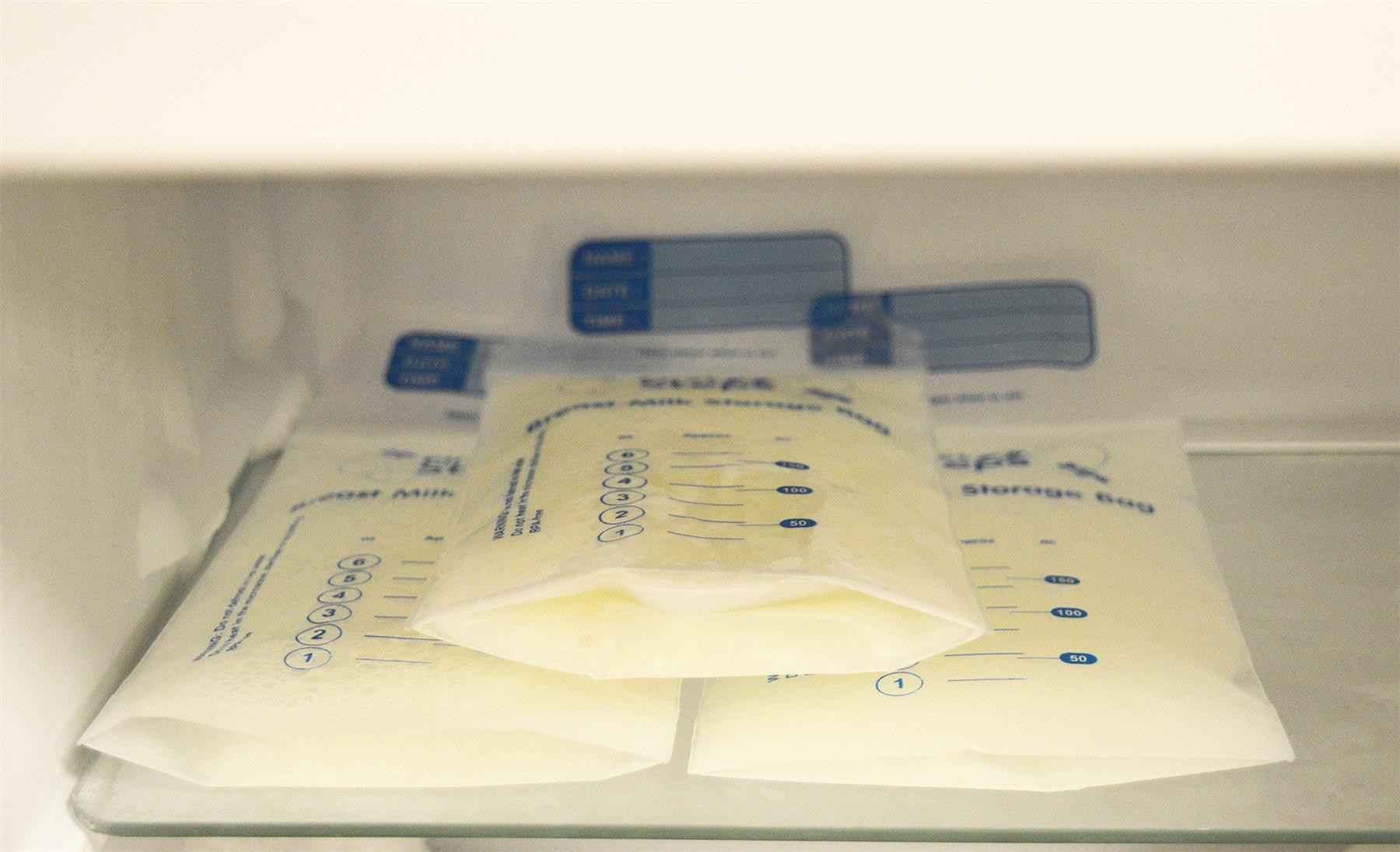 Breast Milk Storage Bags Freezer Pre Sterilised Easy Seal Storage