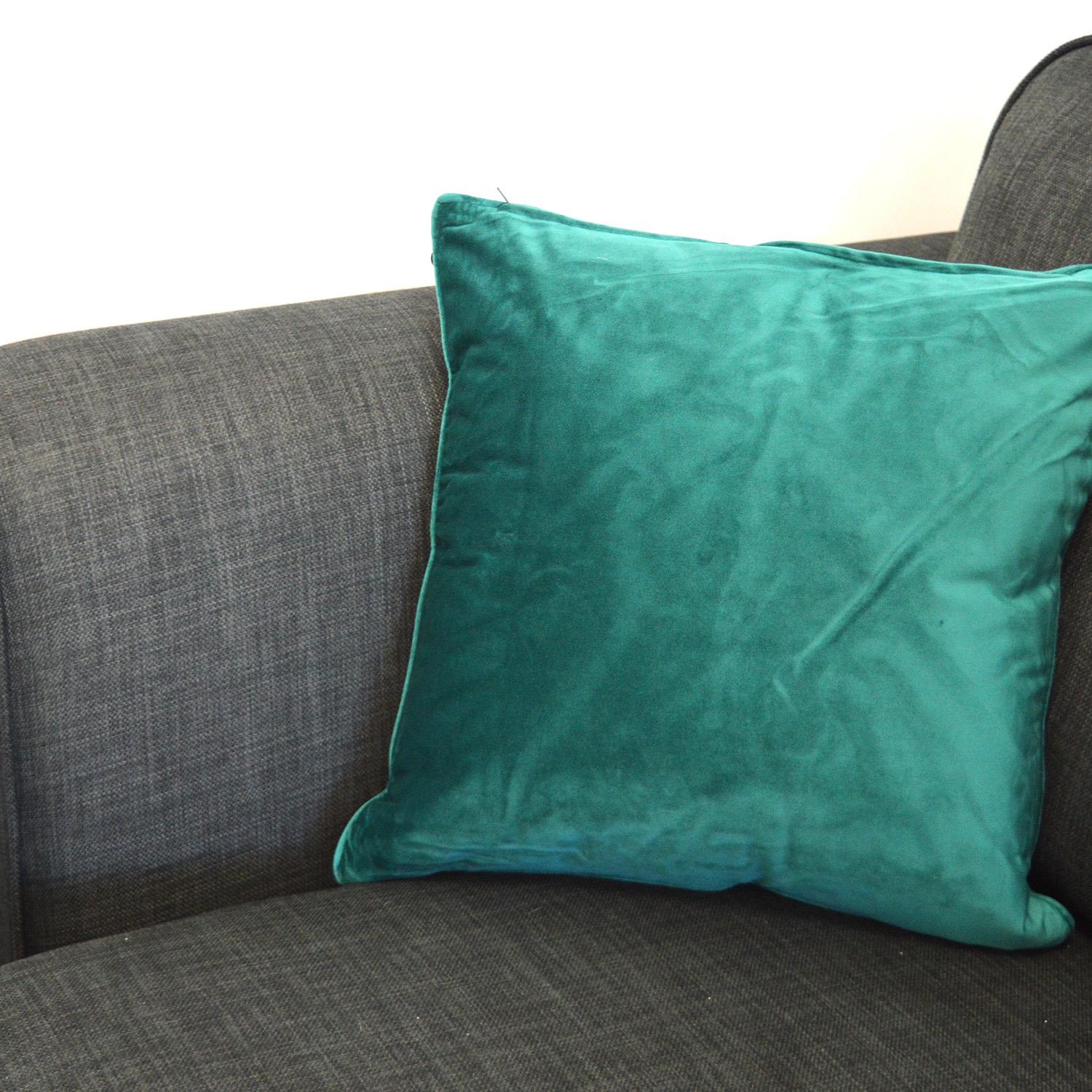 Velvet Emerald Green Cushion Extra Soft Pipped Edge Polyester Filled