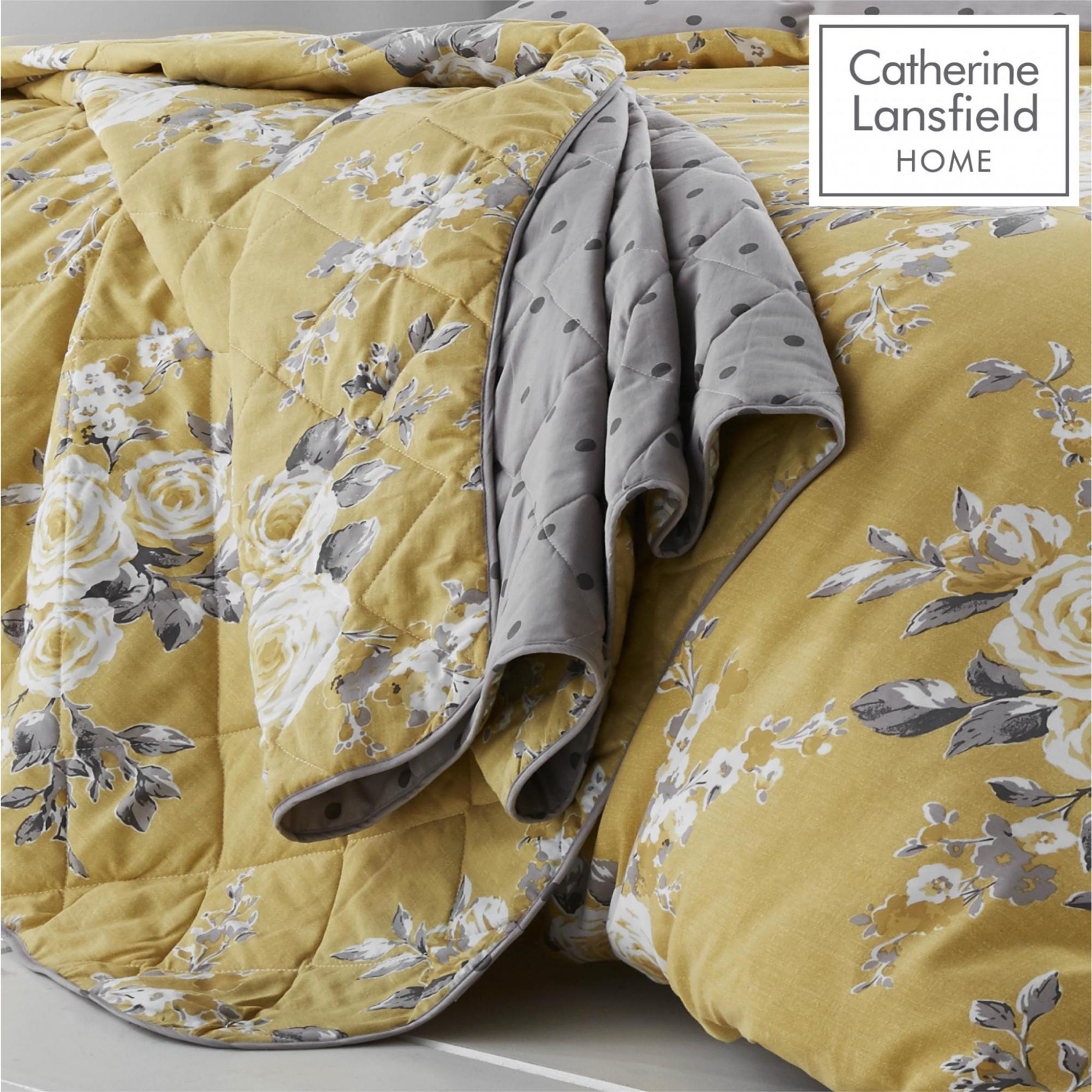 Catherine Lansfield Canterbury Ochre Duvet Cover Bedding Set Wallpaper
