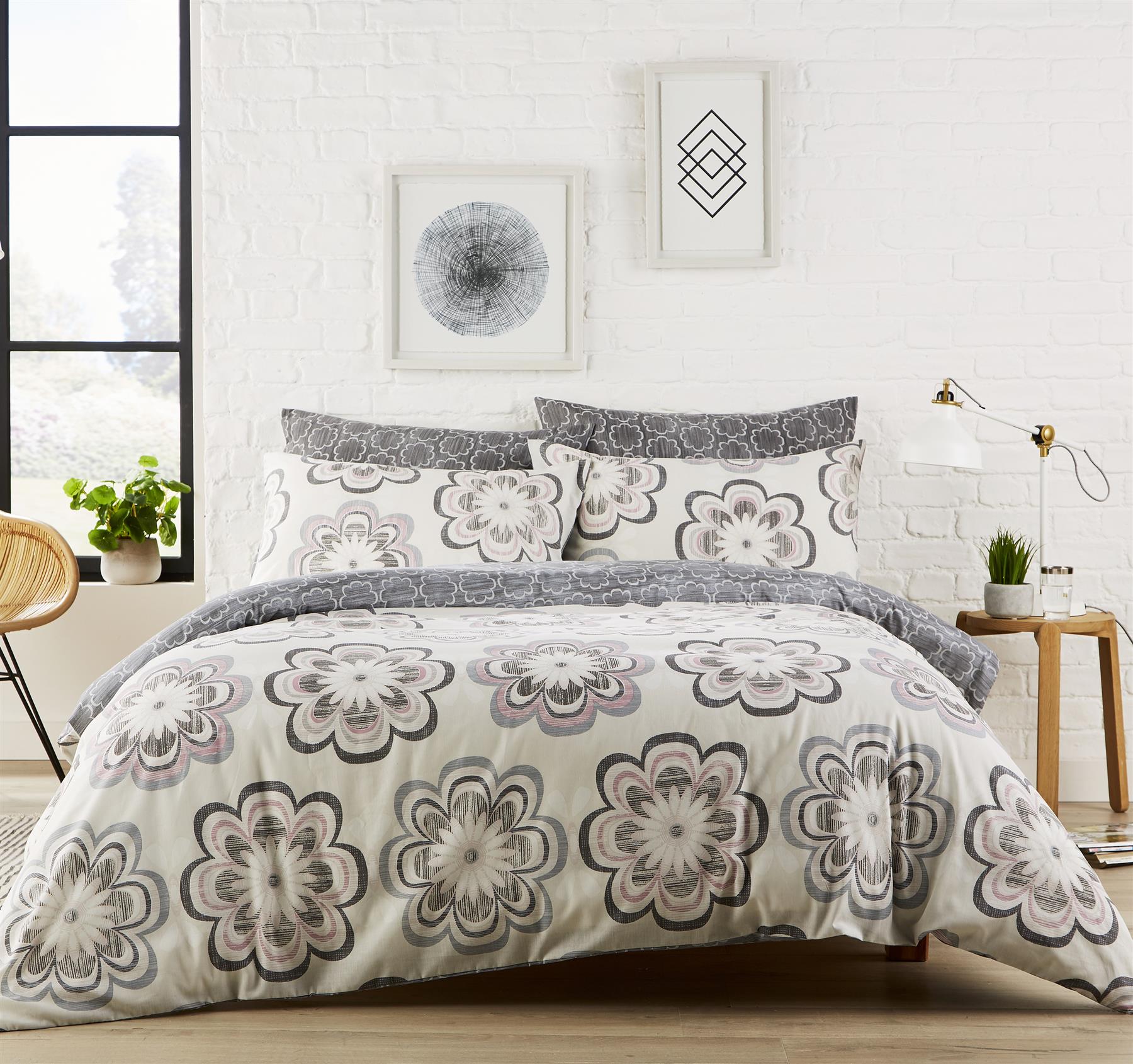 Peony Duvet Cover Set Easy Care Single Double King Size Bed Quilt