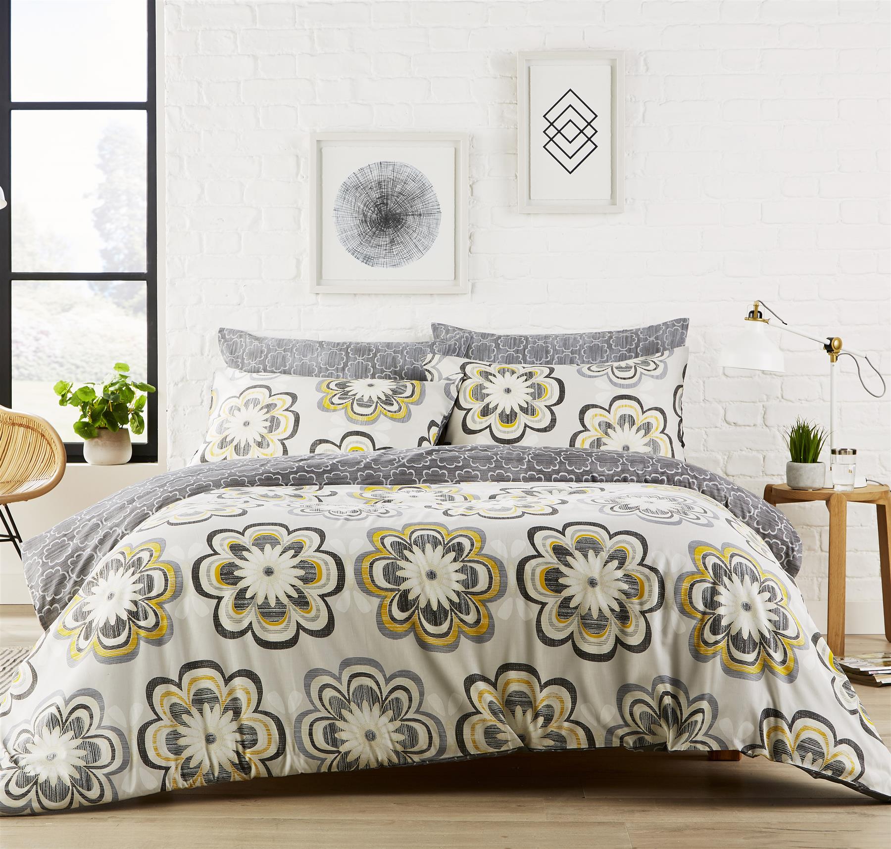 Peony Duvet Cover Set Easy Care Single Double King Size Bed Quilt