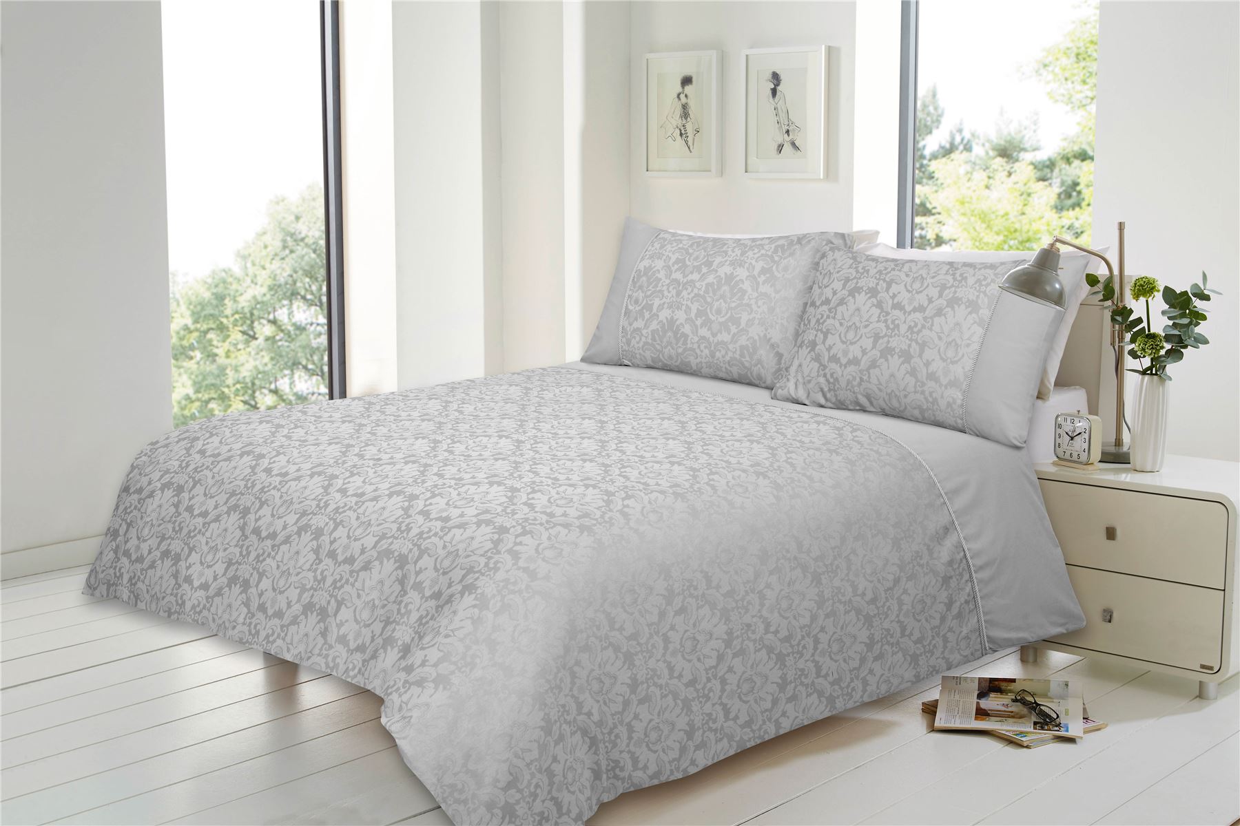 Luxury Savoy Jacquard Duvet Quilt Cover Set, Double King Super King