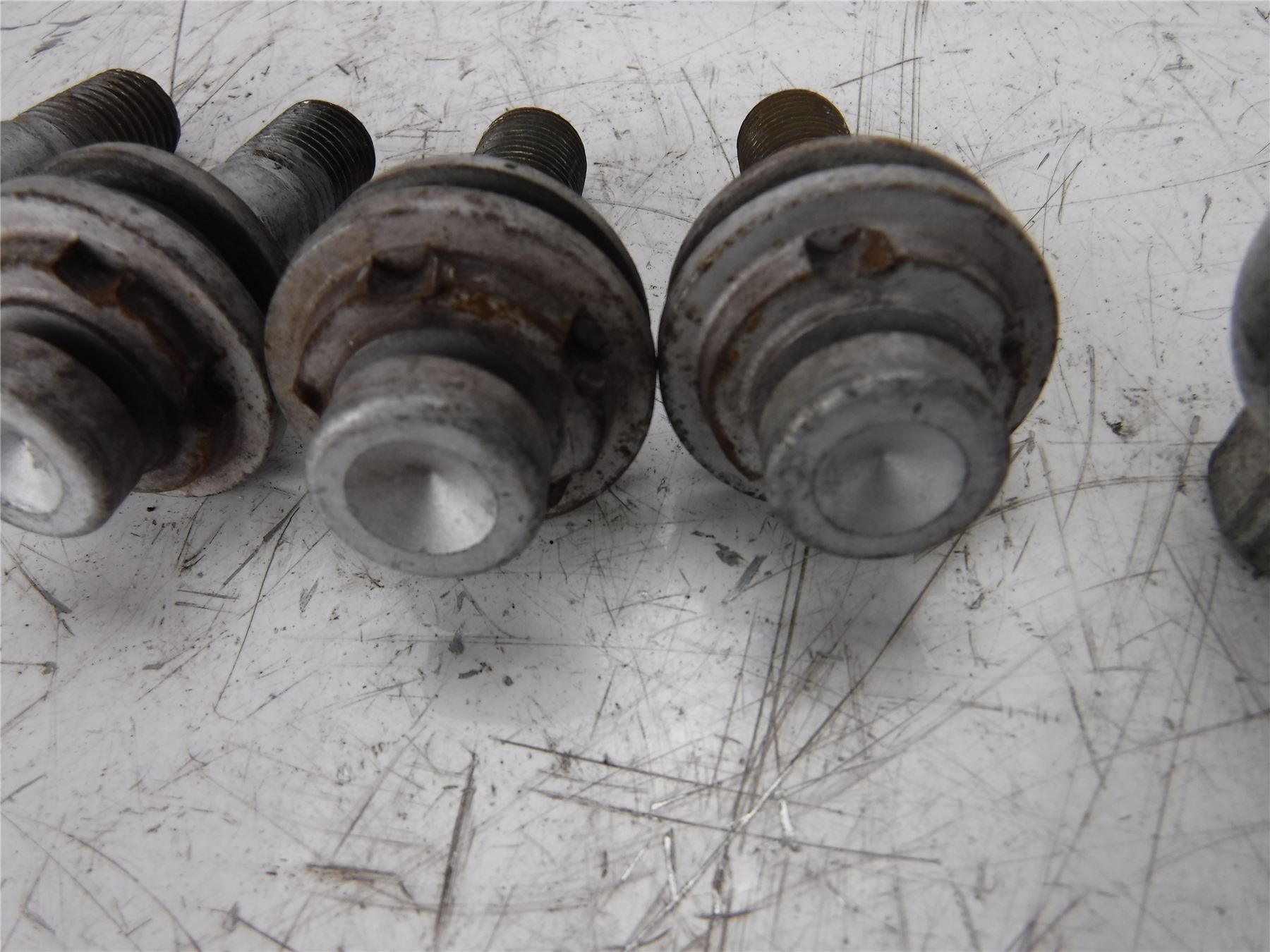 CITROEN C3 PICASSO GREY 2010 DIESEL LOCKING WHEEL NUT SET WITH KEY eBay CITROEN C3 PICASSO GREY 2010 DIESEL LOCKING WHEEL NUT SET WITH KEY eBay