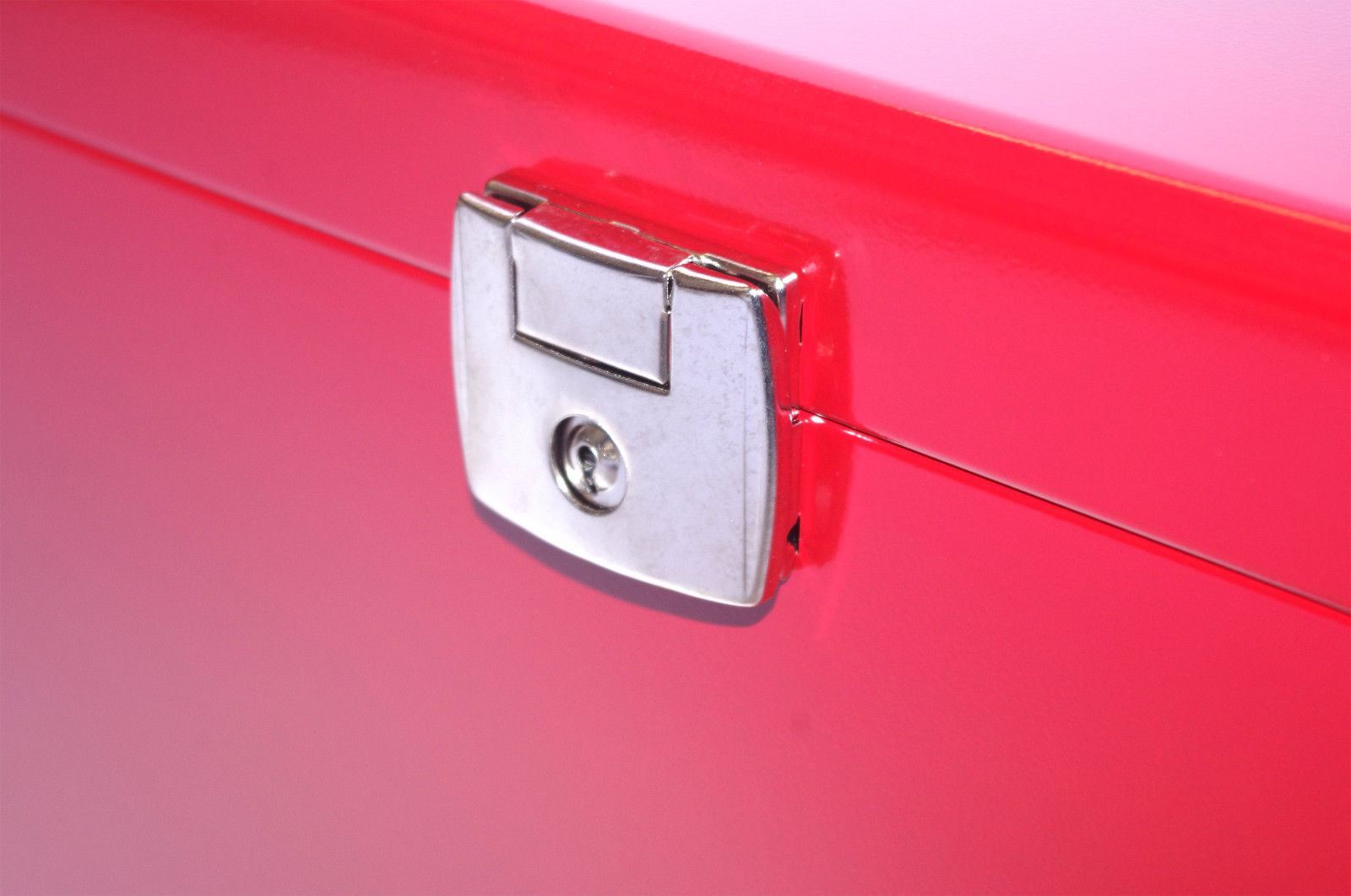 Metal File Storage Box A4 Lockable 5 Free Files OR Optional Suspension Files - Picture 25 of 32