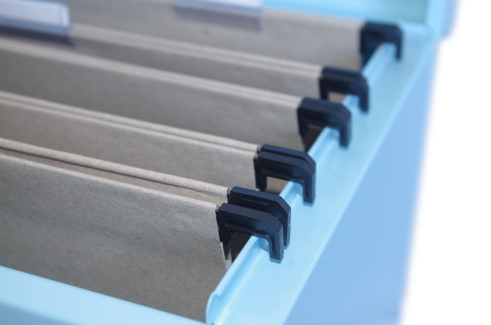 Metal File Storage Box A4 Lockable 5 Free Files OR Optional Suspension Files - Picture 11 of 32