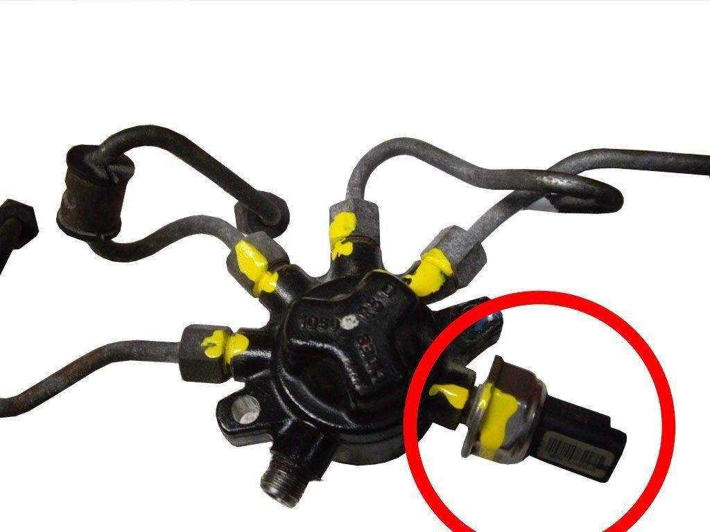 DELPHI FORD FOCUS SMAX TRANSIT CONNECT FUEL RAIL HIGH PRESSURE SENSOR