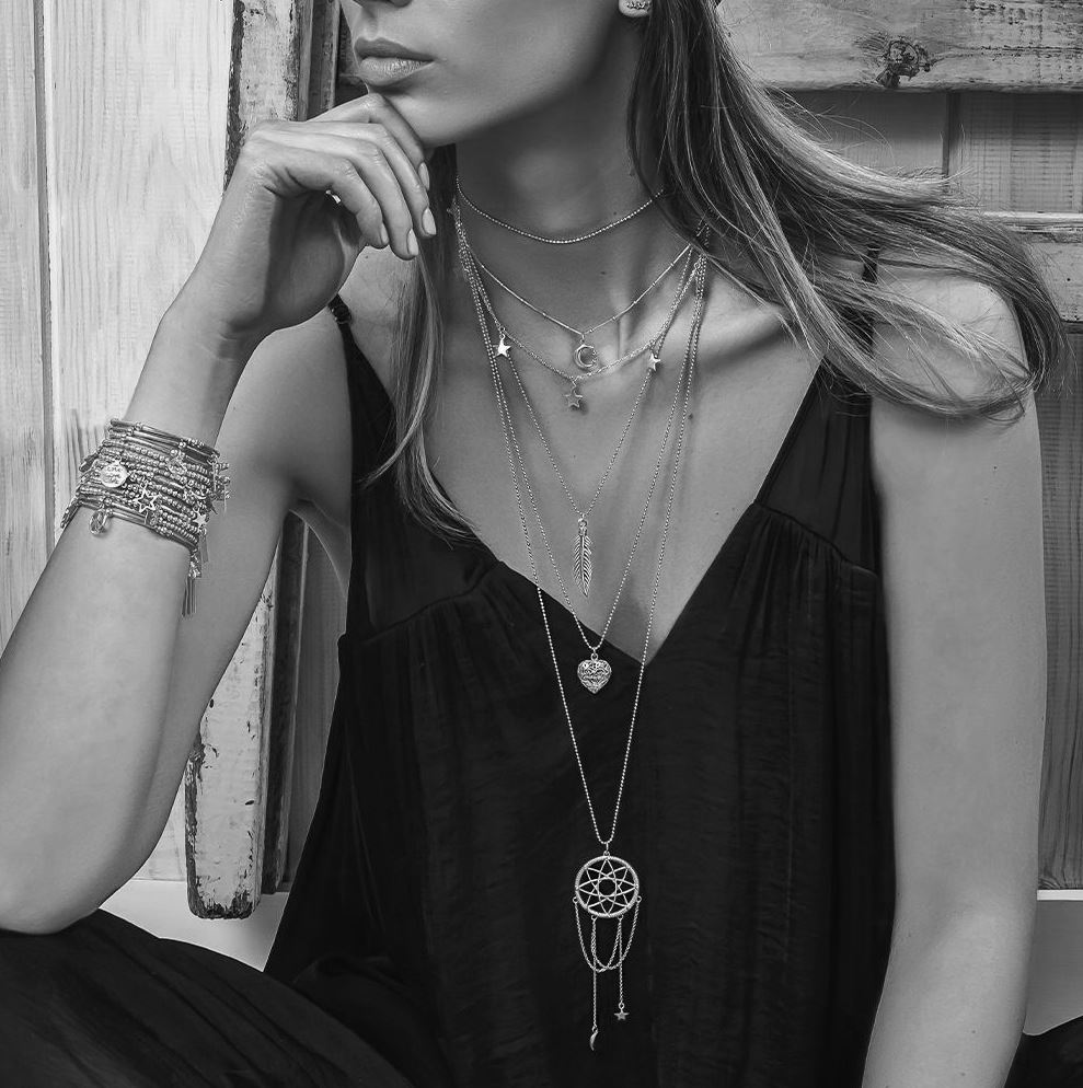 ChloBo Diamond Cut Chain With Feather - Picture 6 of 6