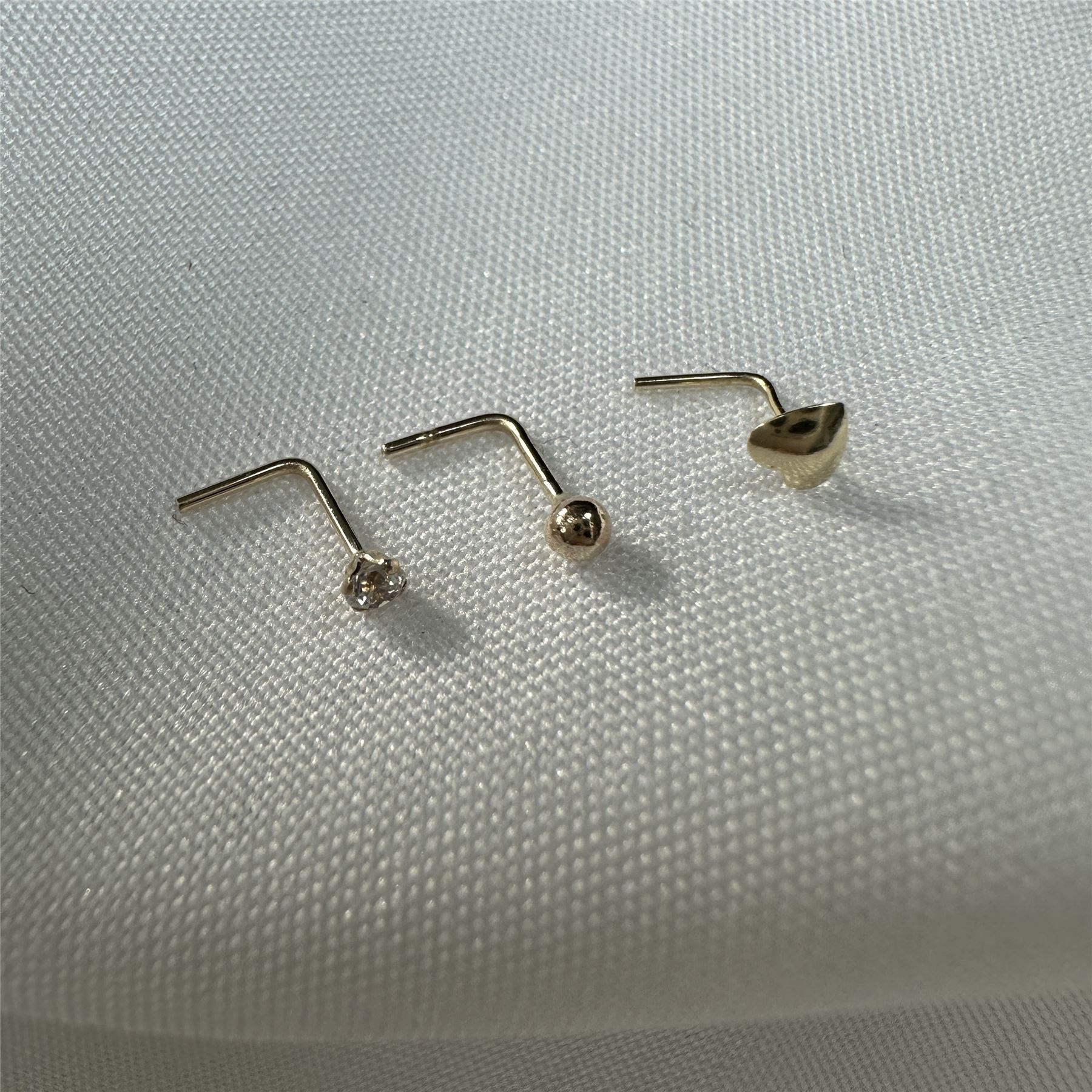 9ct Gold 2mm Heart Bead & Clear Crystal Stud Nose L Stud - Single Pin or Set - Picture 18 of 19