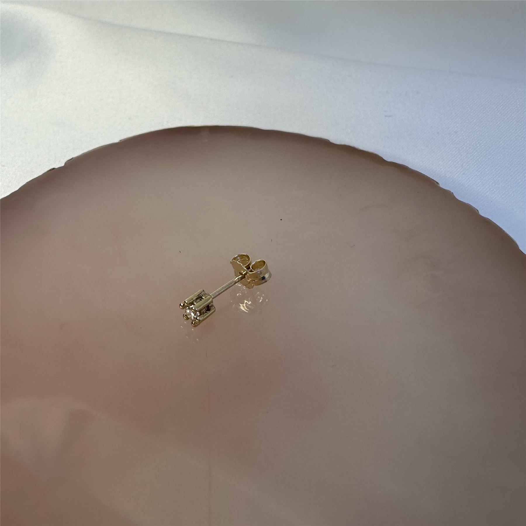 9ct Gold & 0.05ct Diamond Single Stud Earring