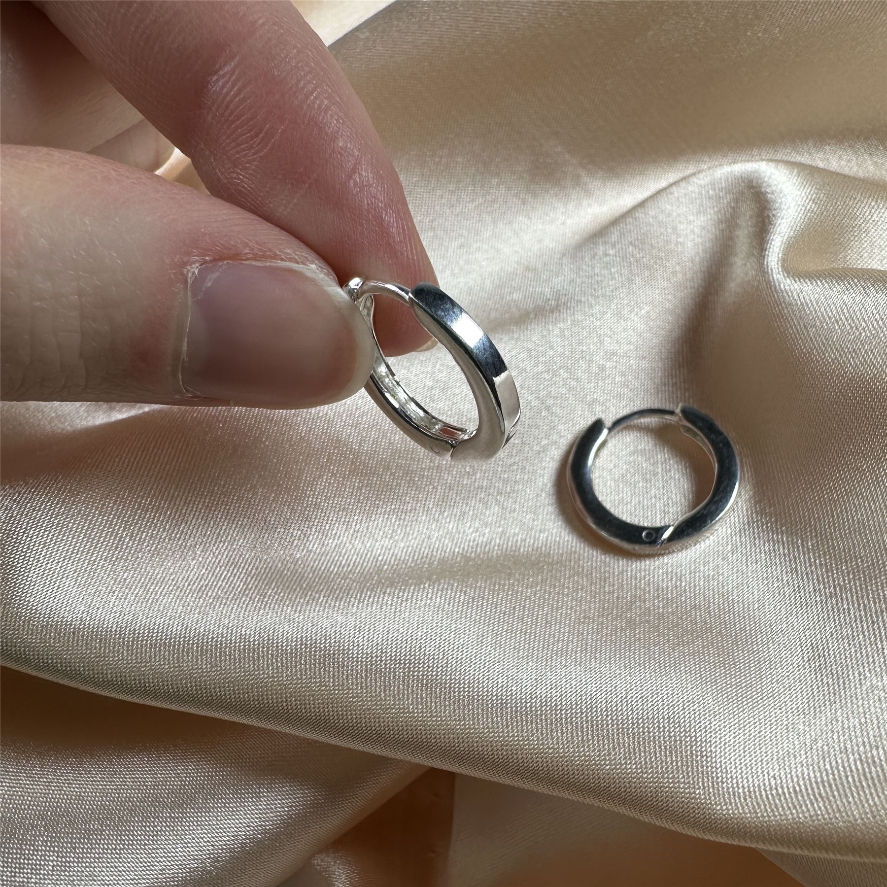 Sterling Silver 16mm Heavy Hinged Sleeper Creole Hoop Earrings