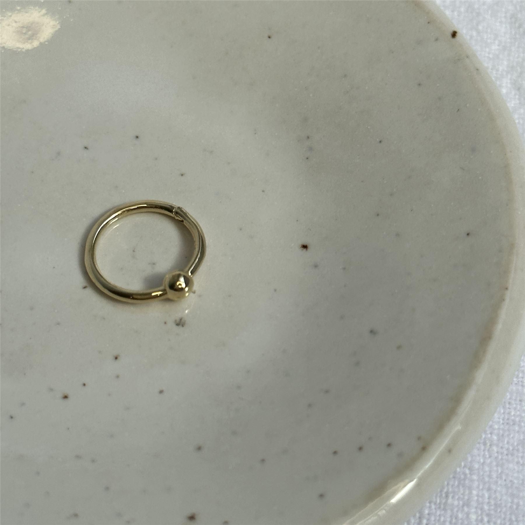 Anneau De Nez Boule En Or Jaune 9 Carats Jewellerybox - Neuf Avec étiquettes, Référence BP-144