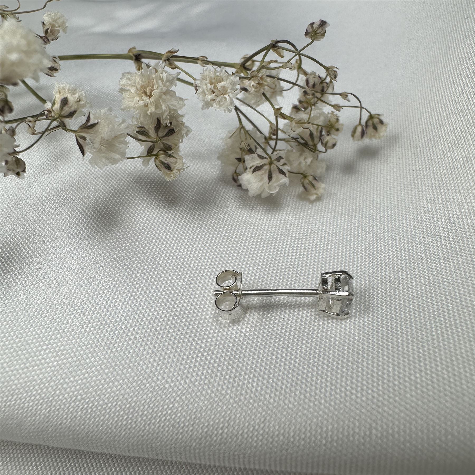Sterling Silver Round CZ Crystal Mens Ear Stud / Single / Clear Black / 4 - 10mm - Picture 4 of 19
