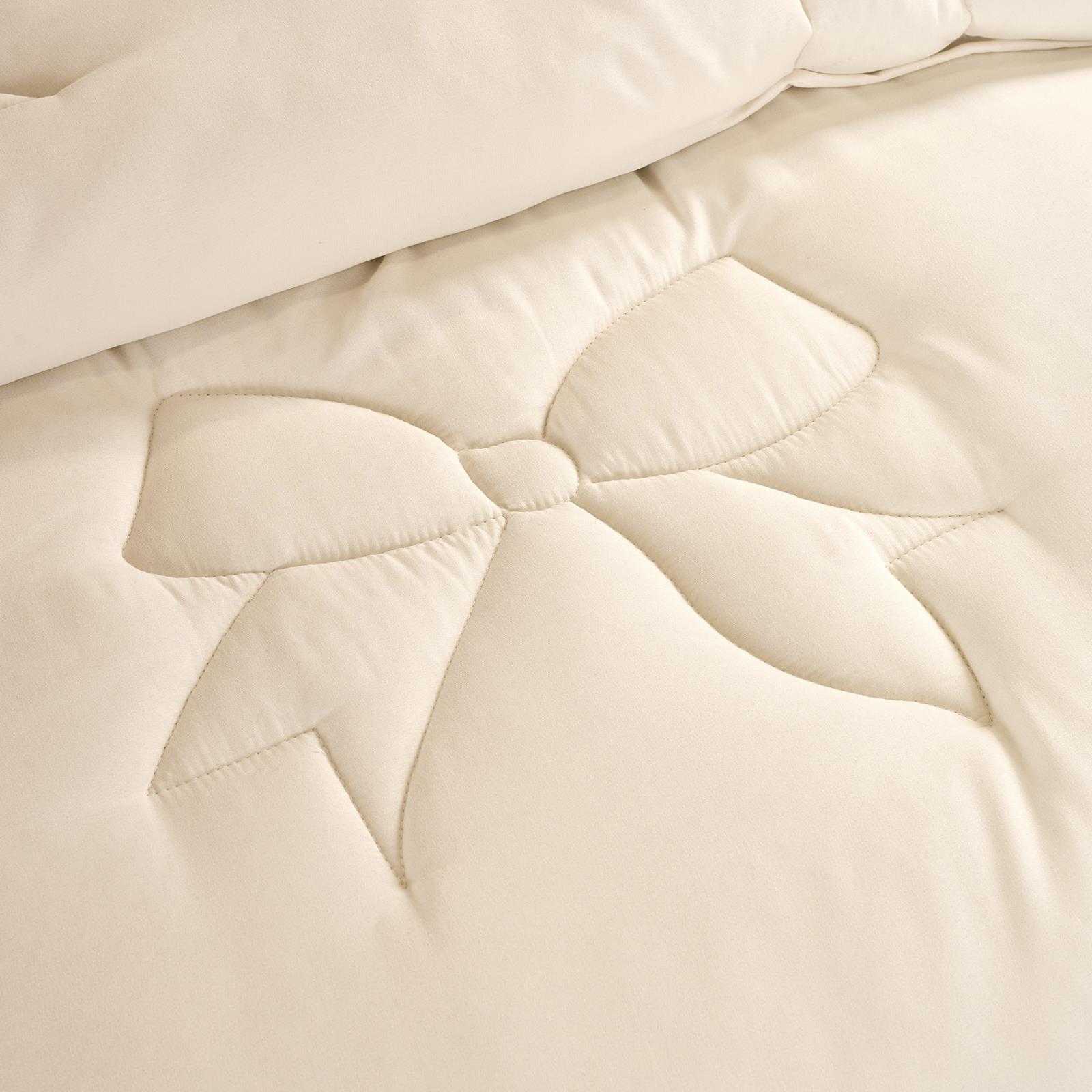 OHS Quilted Bows 7.5 Tog Coverless Duvet with Pillowcase Winter Warm Bedding Set