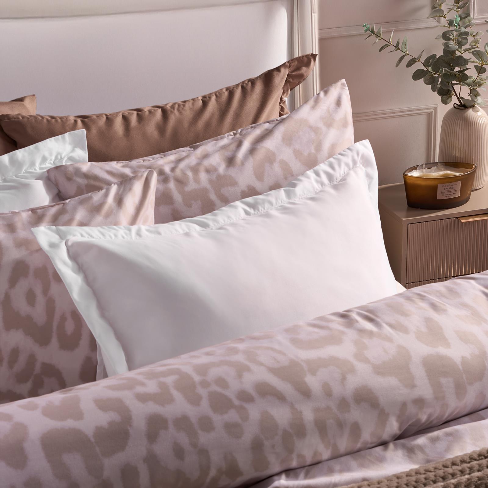 OHS 2 Pack Oxford Pillowcase Set Soft Microfibre Plain Dyed Pillow Covers