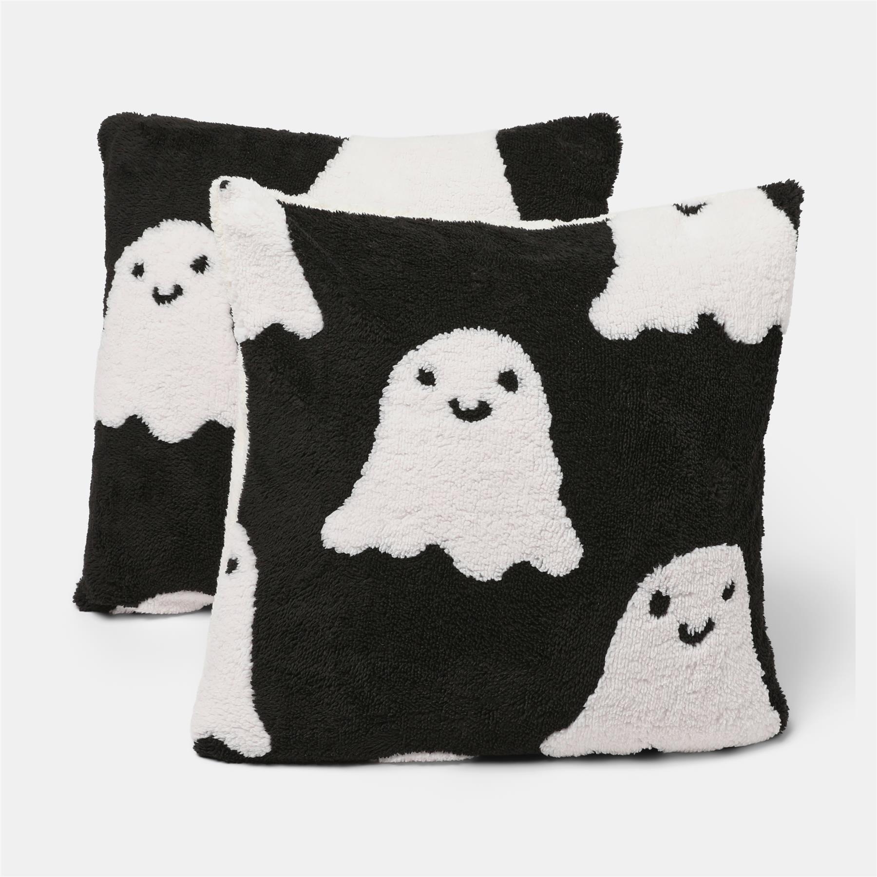 OHS Tufted Halloween Cushion Covers 2/4 Pack Fleece Warm Filled Cushions