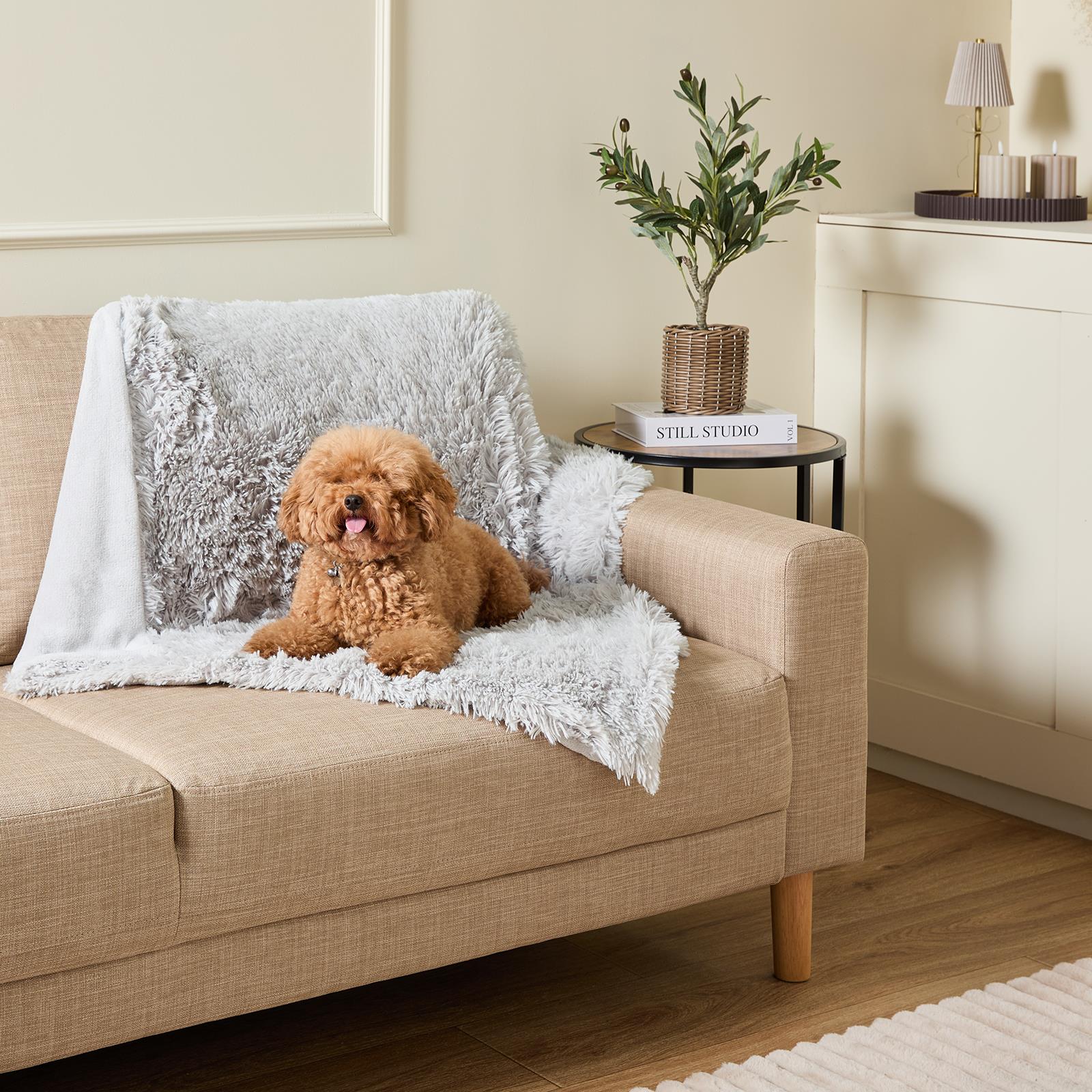 OHS Pet Fleece Throw Fluffy Calming Foldable Travel Dog Puppy Cat Blanket