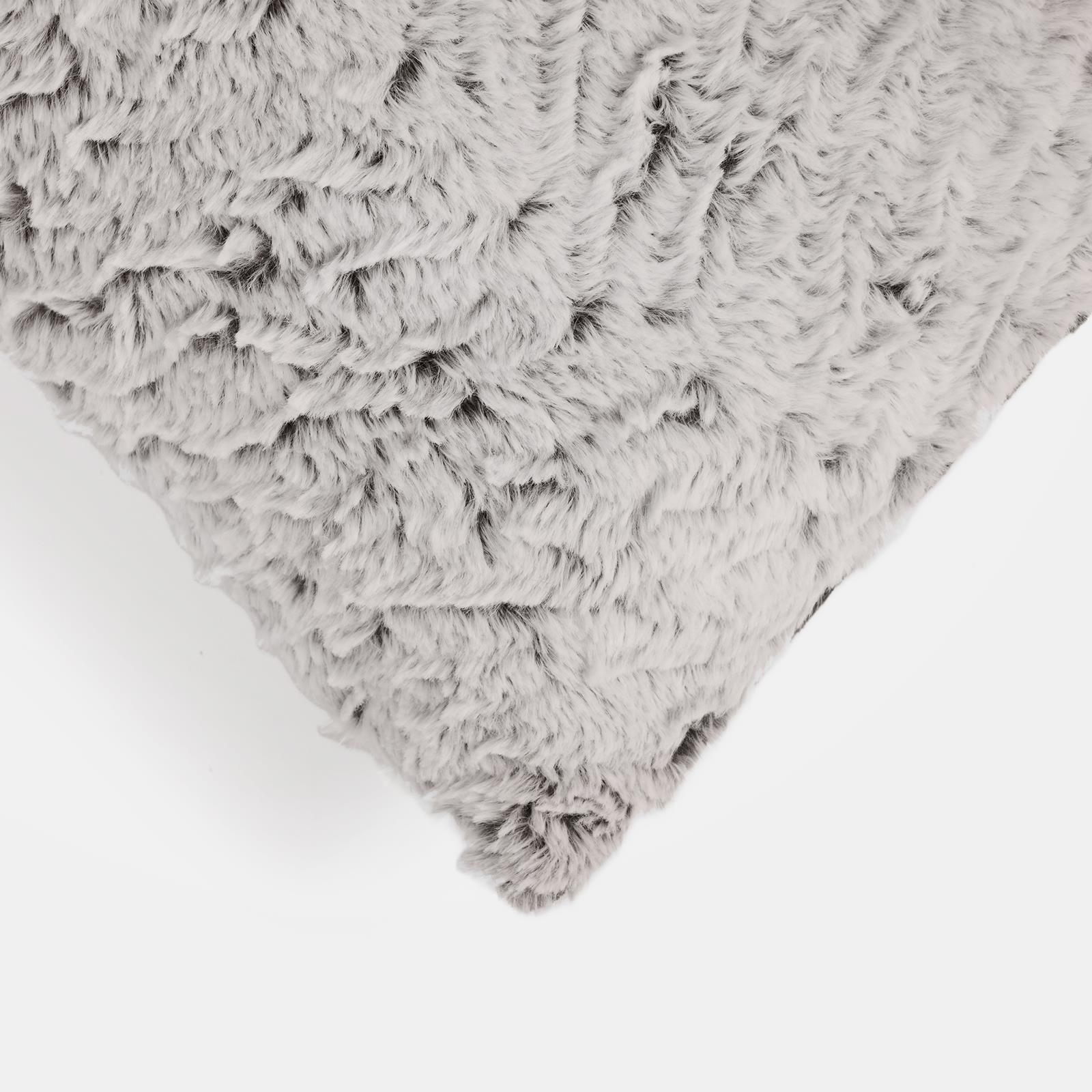 Cushion Covers Faux Fur Fleece Pack of 2/4 Filled Case Pad Two Tone Home Decor