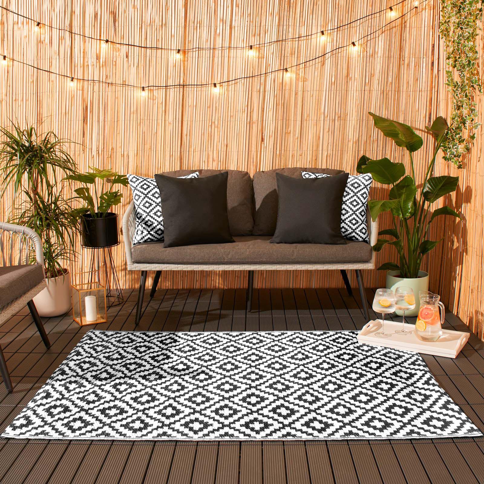 Outdoor Rug Garden Geometric Large Waterproof Patio Area Non Slip Deck Floor Mat