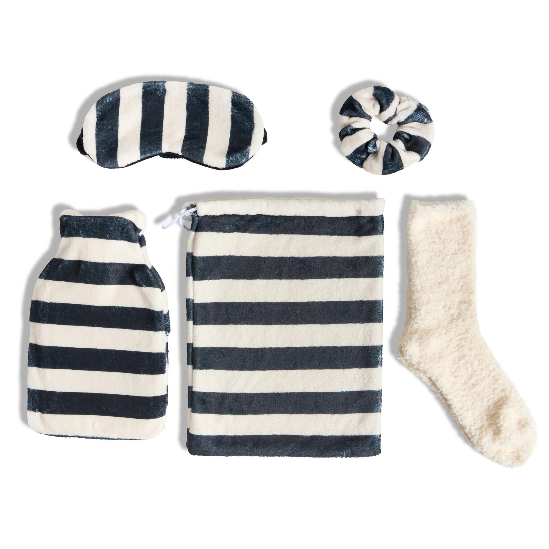 OHS Print Winter Gift Set Hot Water Bottle Socks Eye Mask Scrunchie Hand Warmer