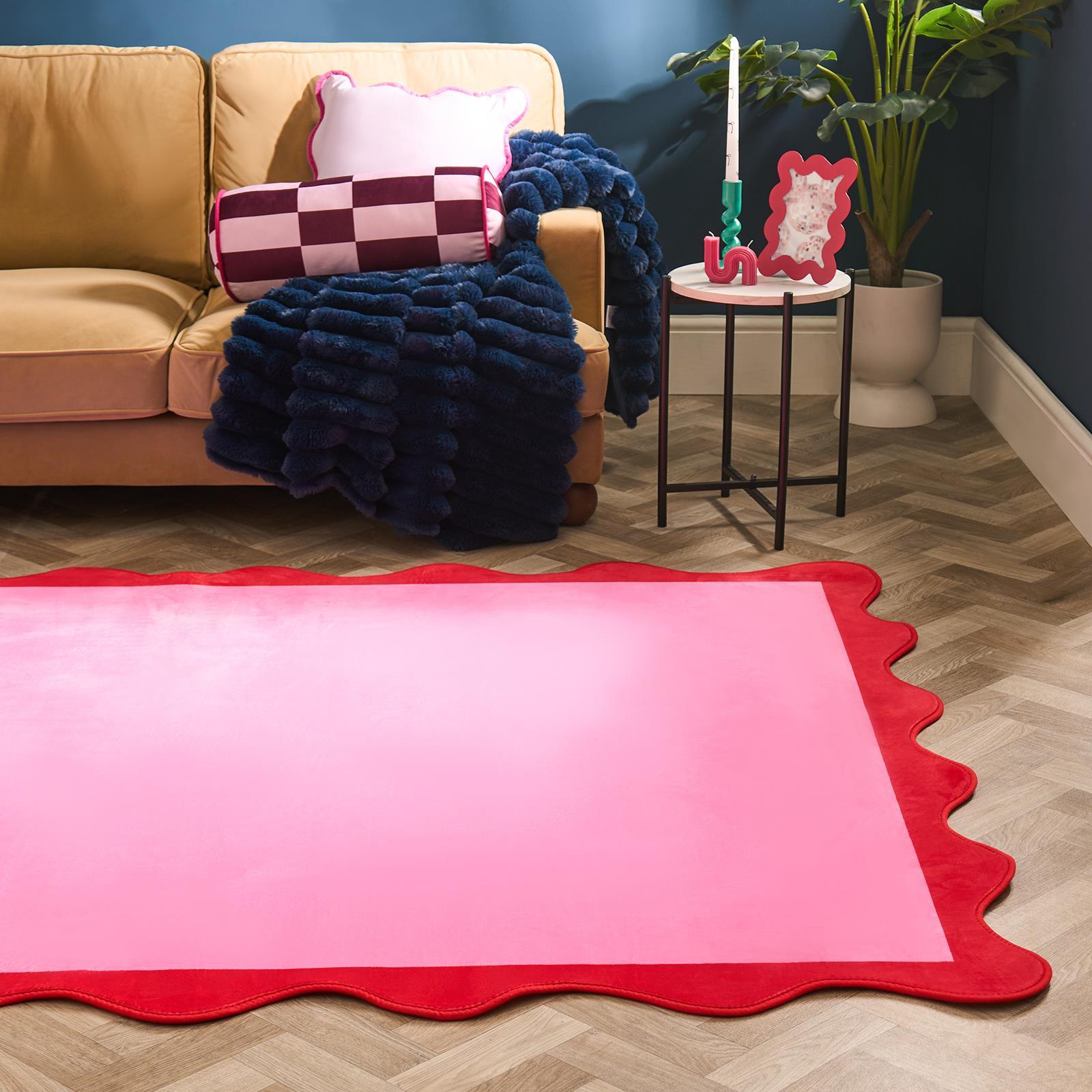 OHS Scallop Edge Rug Non Slip Soft Modern Carpet Living Room Bedroom