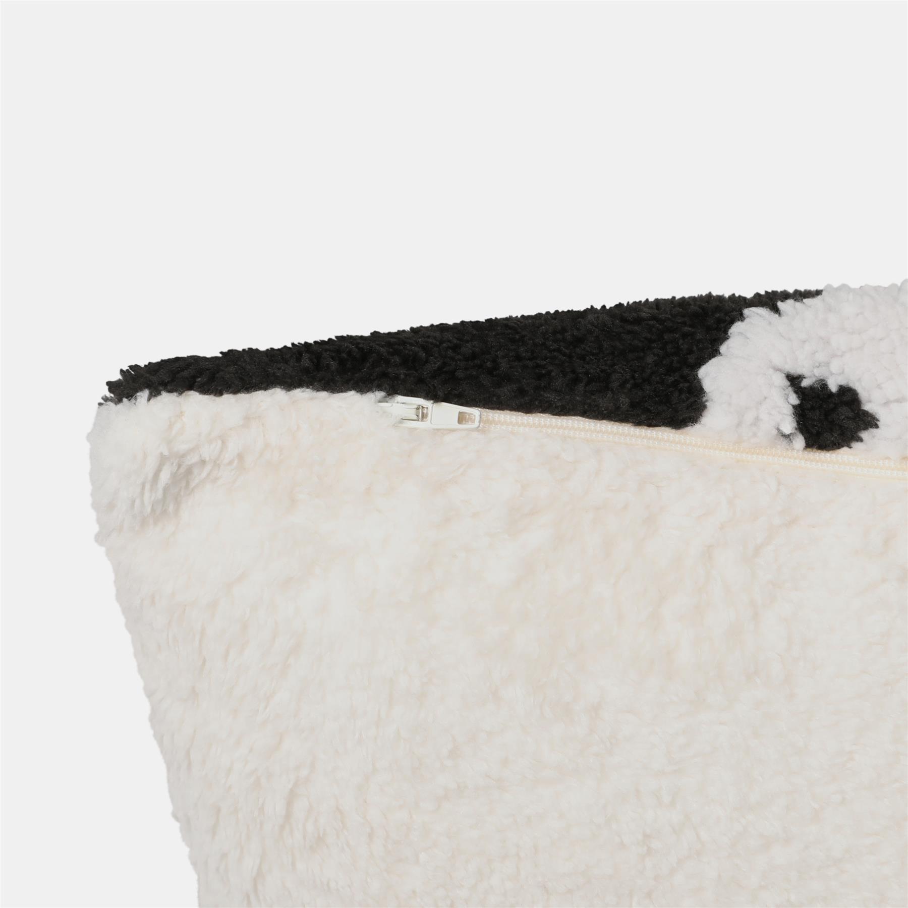 OHS Tufted Halloween Cushion Covers 2/4 Pack Fleece Warm Filled Cushions