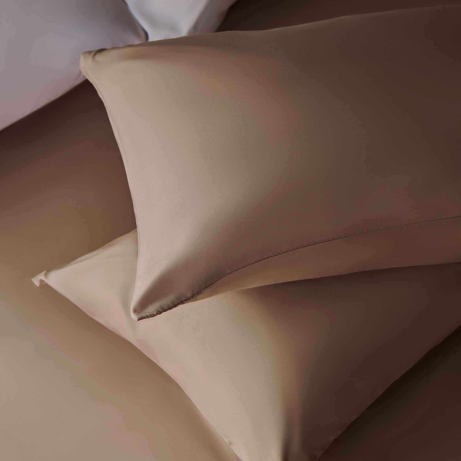OHS Microfibre Housewife Pillowcases Set 2 Pack Wrinkle Resistant Pillow Covers
