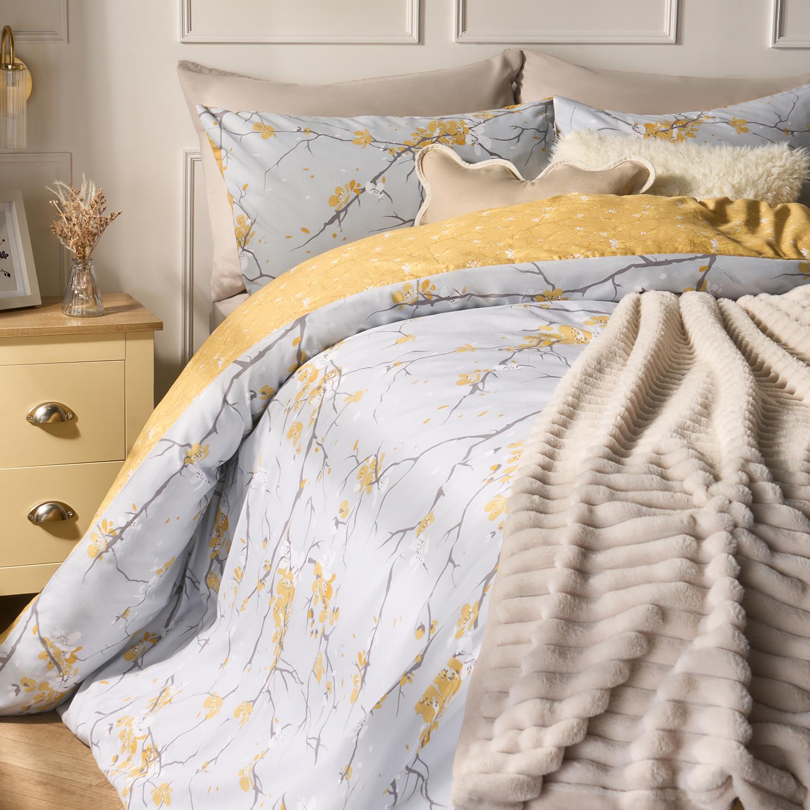 OHS Spring Blossoms Duvet Cover with Pillowcases Bedding Set Blush Ochre