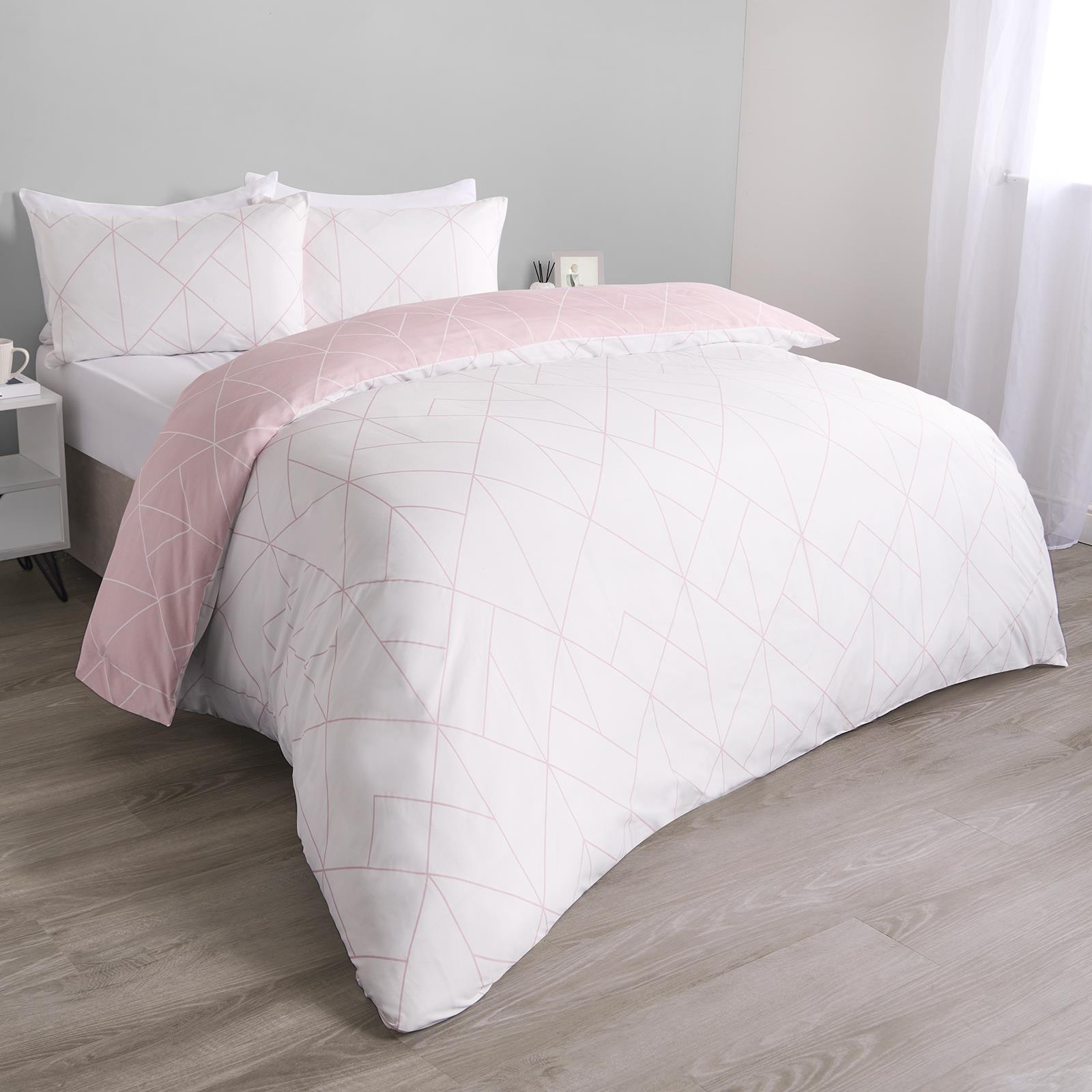 OHS Geometric Reversible Bedding Set Soft Quilt Duvet Cover with Pillowcase